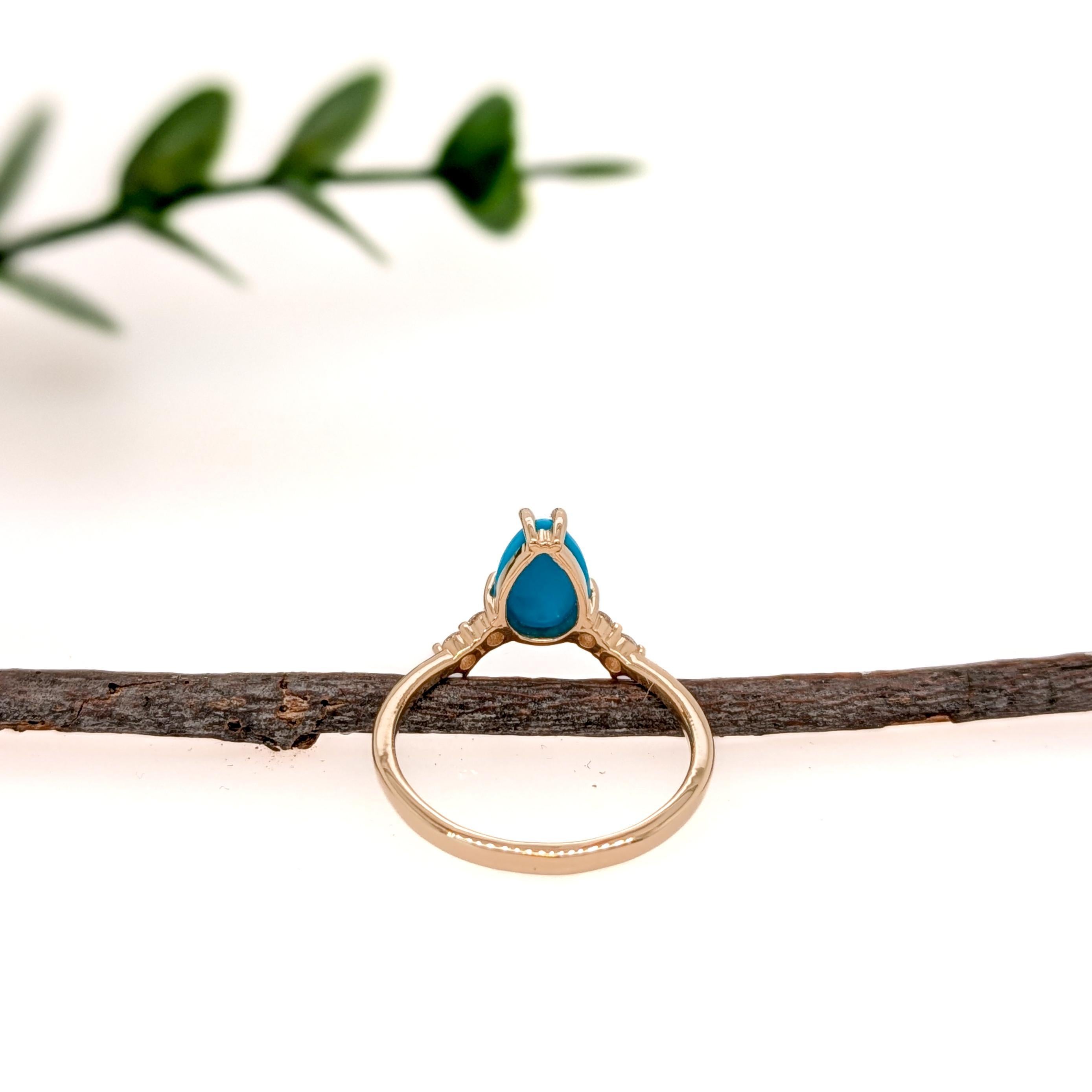 Taglio a goccia Anello con turchese da 1 centesimo e accenti di diamanti naturali in oro giallo massiccio 14 carati  PE 8x6mm in vendita