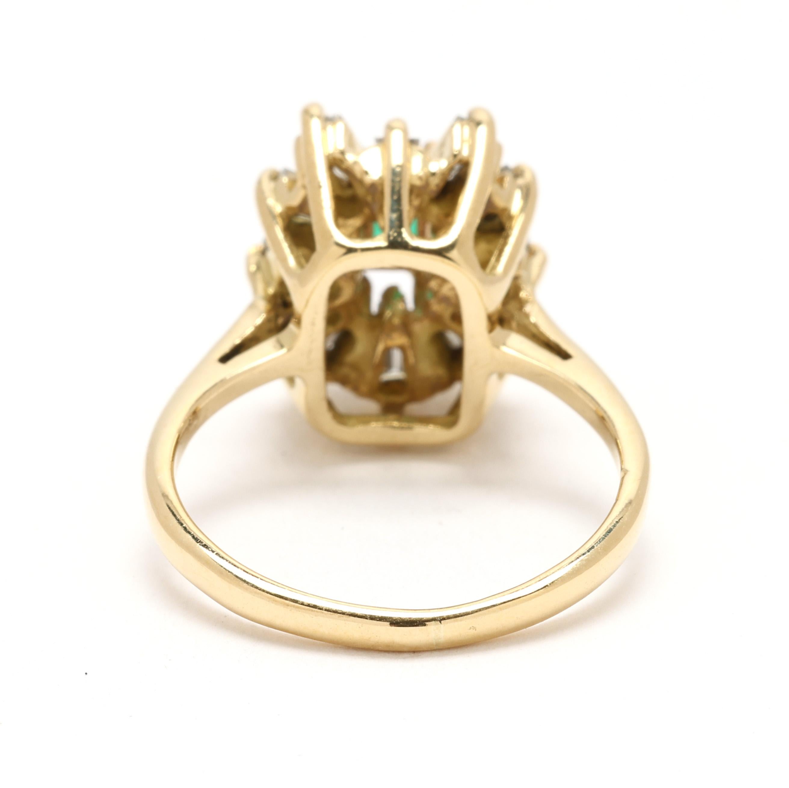 Anillo de cóctel de diamantes y esmeraldas de 1 ctw, oro amarillo de 18 quilates, tamaño del anillo 5,25 Baguette cónica en venta
