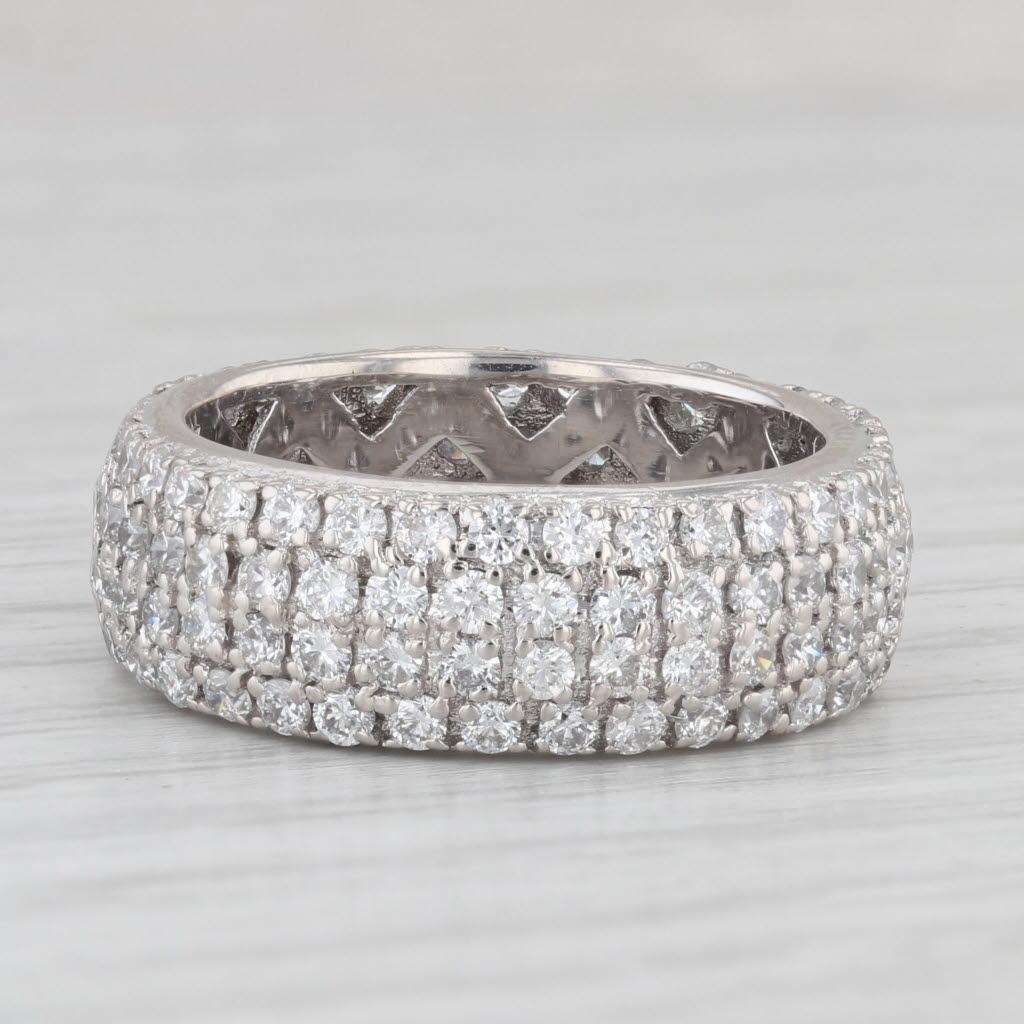 Gemstone Information:
- Natural Diamonds -
Total Carats - 1ctw
Cut - Round Brilliant 0.60ctw, Baguette 0.40ctw
Color - G - H
Clarity - I1 - I2

Metal: 10k Yellow Gold
Weight: 12.9 Grams 
Stamps: 10k
Chain Style: Bangle
Closure: Hinged with snap