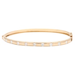 Brazalete con bisagra de diamantes 1ctw, oro amarillo 14k, 6,5 pulgadas