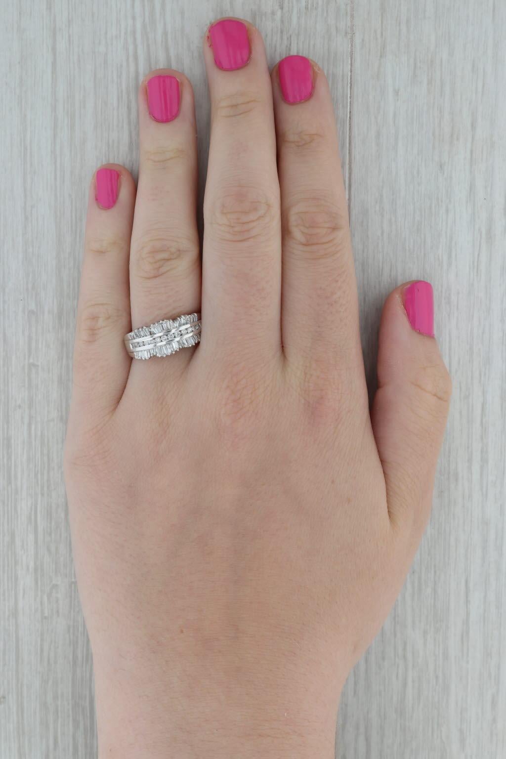 1ctw Diamond Ring 14k White Gold Size 8.25 Baguette & Round Cut For Sale 4