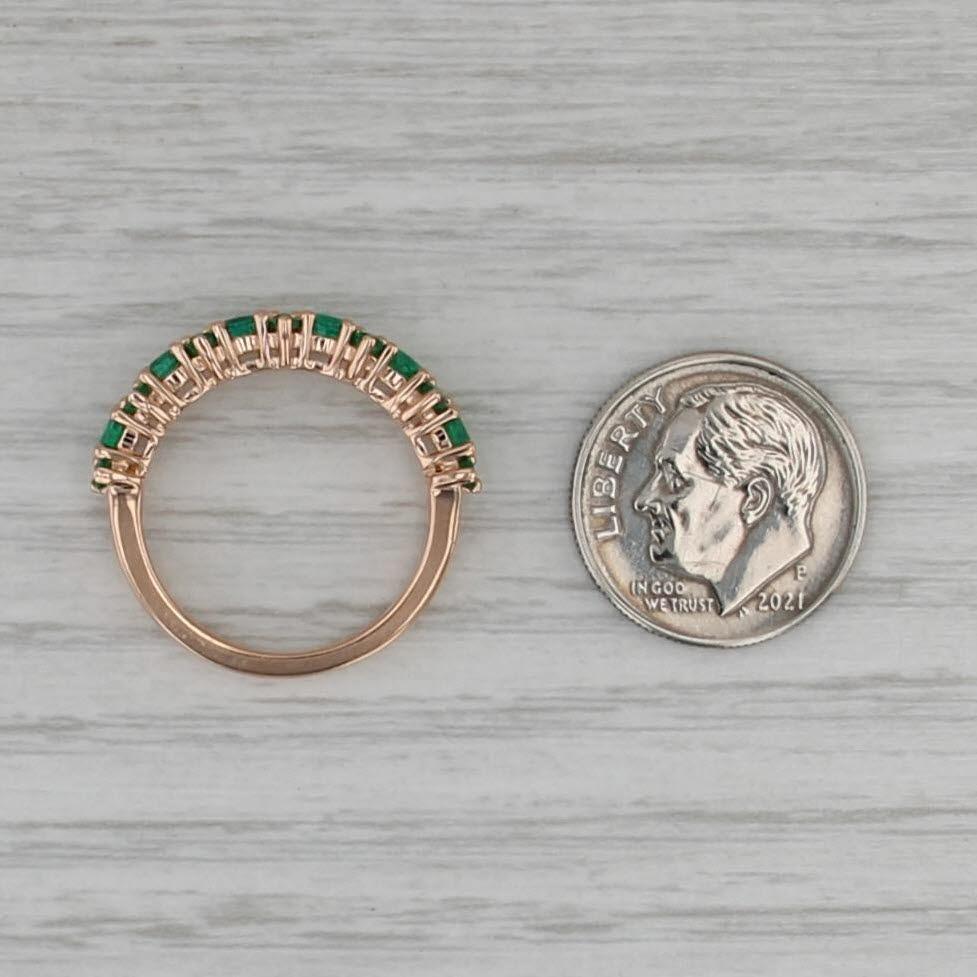 Anello impilabile con smeraldo da 1ctw in oro rosa 18k misura 6,5 in vendita 2
