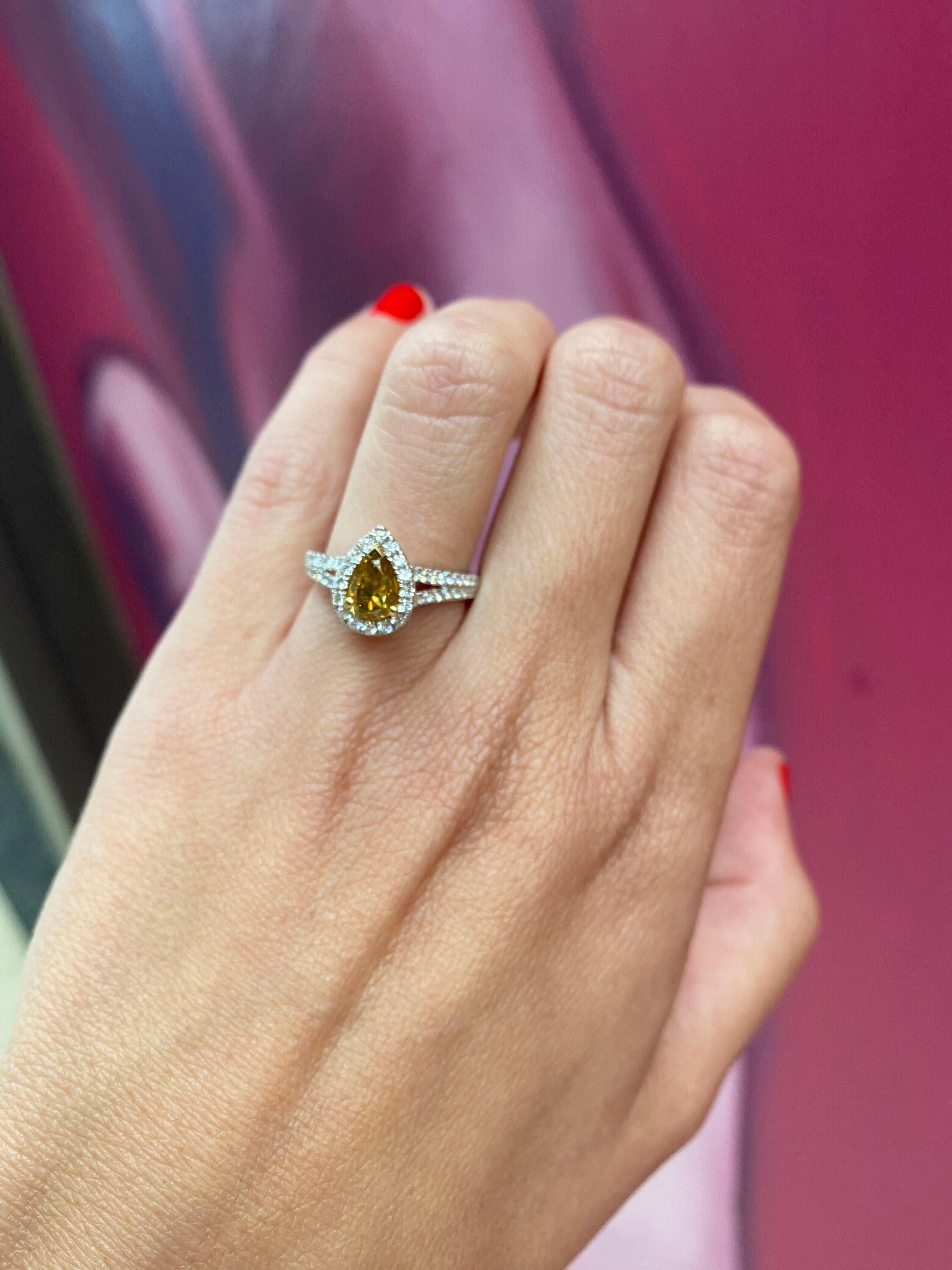 Pear Cut 1ctw Pear Shape Fancy Deep Brown/Yellow/Orange Halo Engagement Ring VVS2 For Sale