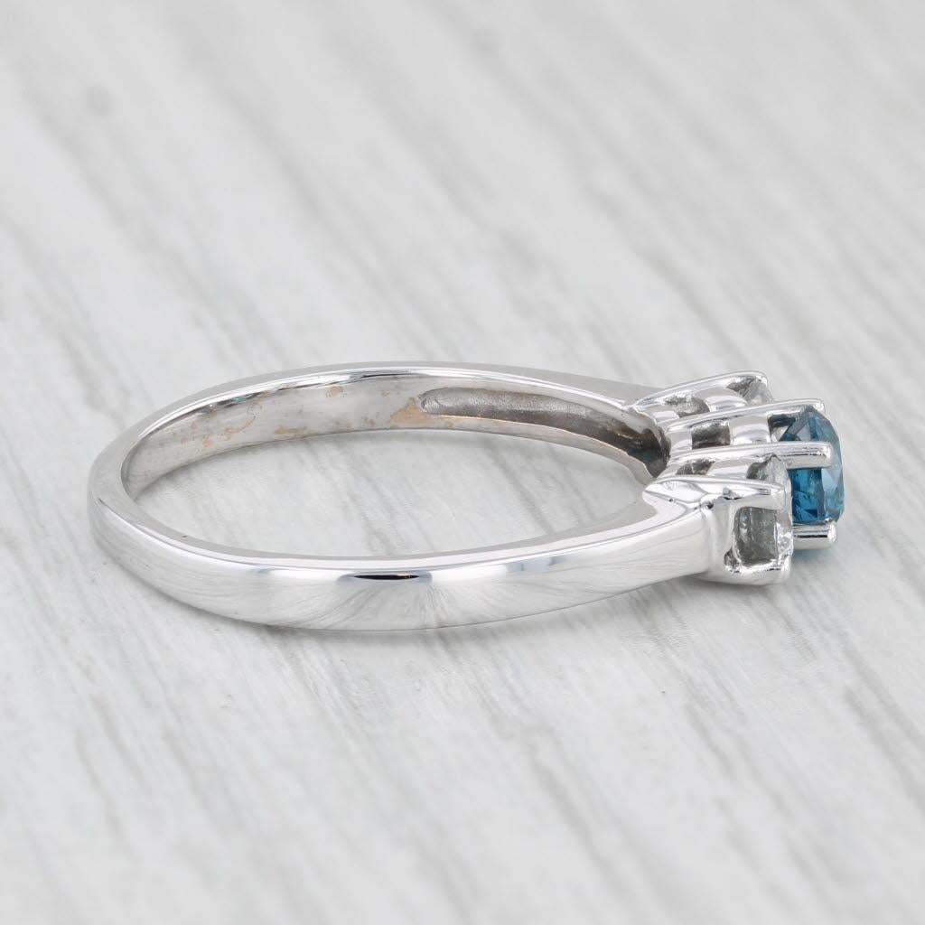 1ctw Round Blue White Diamond 3-tone Engagement Ring 14k White Gold Size 8.5 In Good Condition In McLeansville, NC
