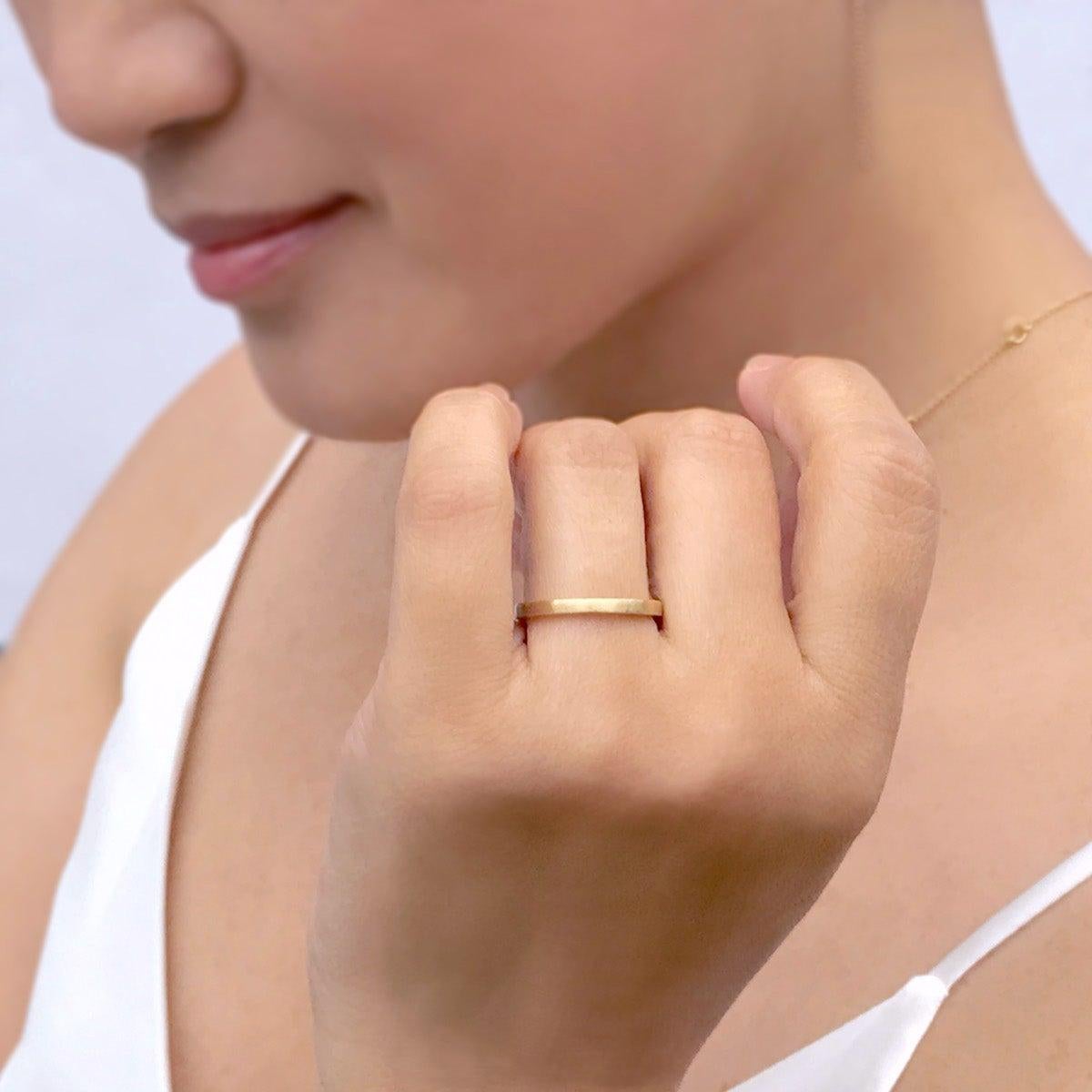 For Sale:  Satin Contemporary Square Ring 18 Karat 3