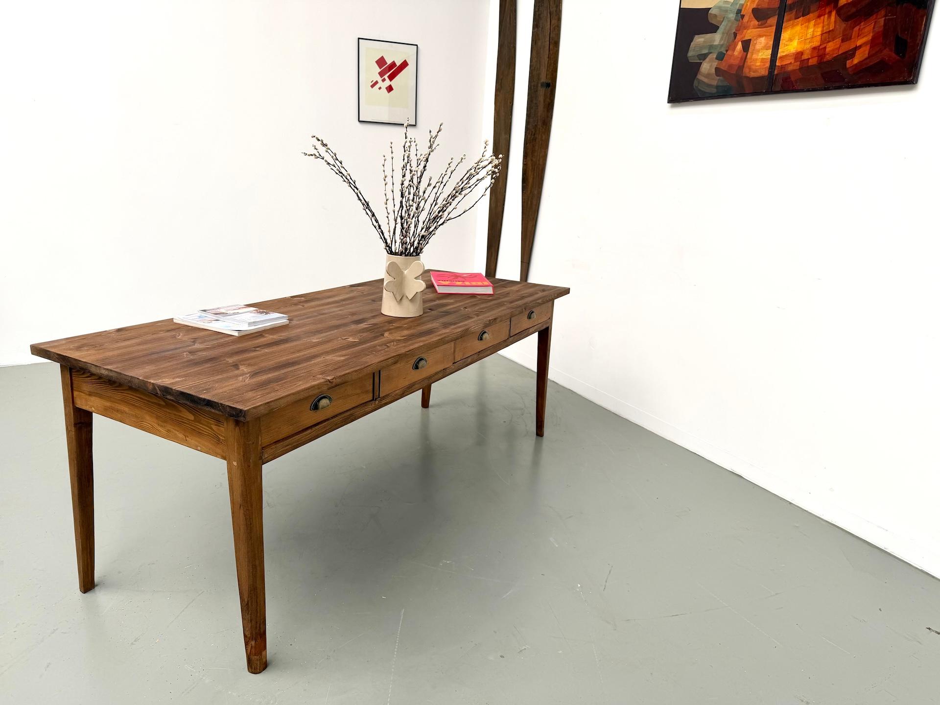1ntique farmhouse table in beech and pine,  with 8 drawers For Sale 8
