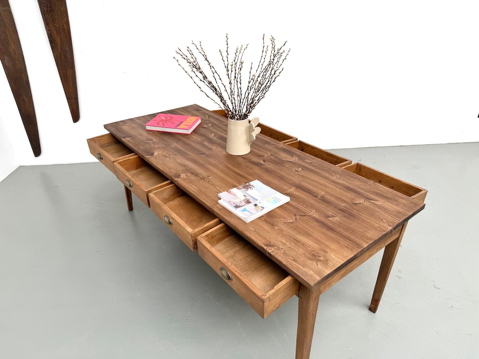 1ntique farmhouse table in beech and pine,  with 8 drawers For Sale 10