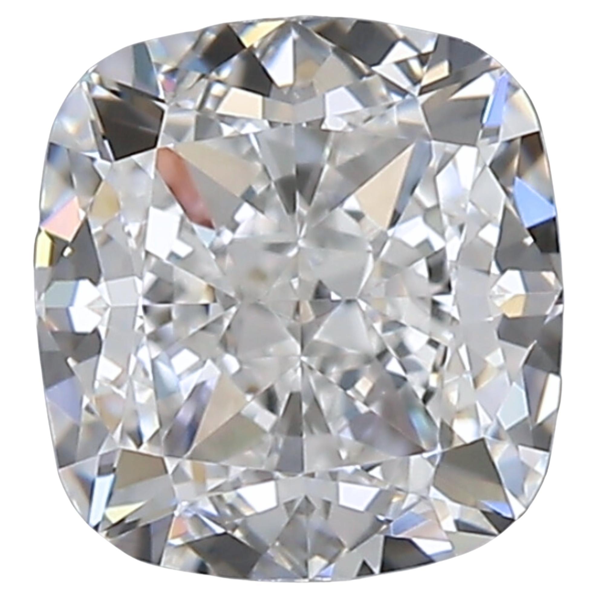 1pc Dazzling Natural cut Cushion diamond in a 1 carat For Sale