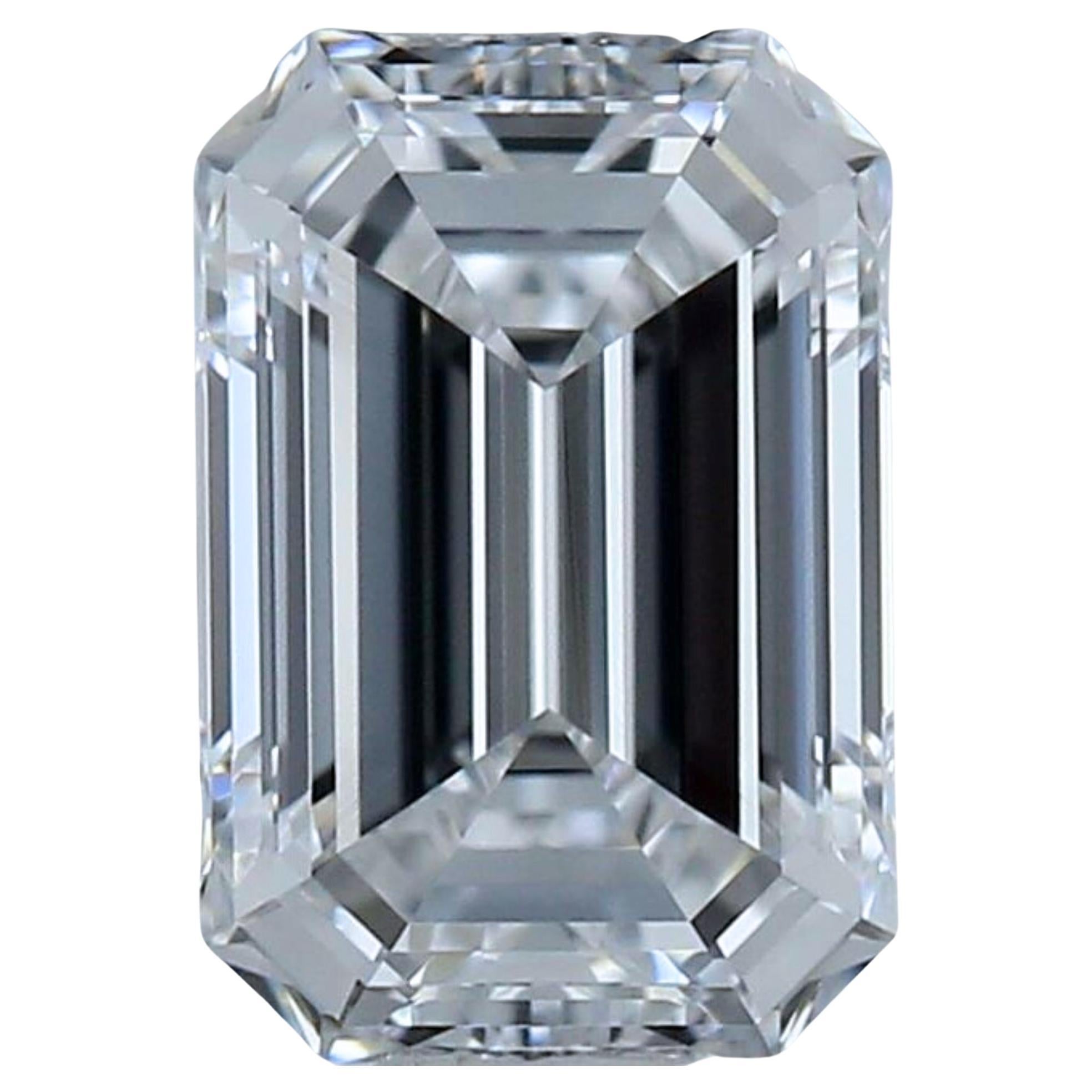 1 pce Diamant émeraude brillant de taille naturelle de 1,06 carat en vente