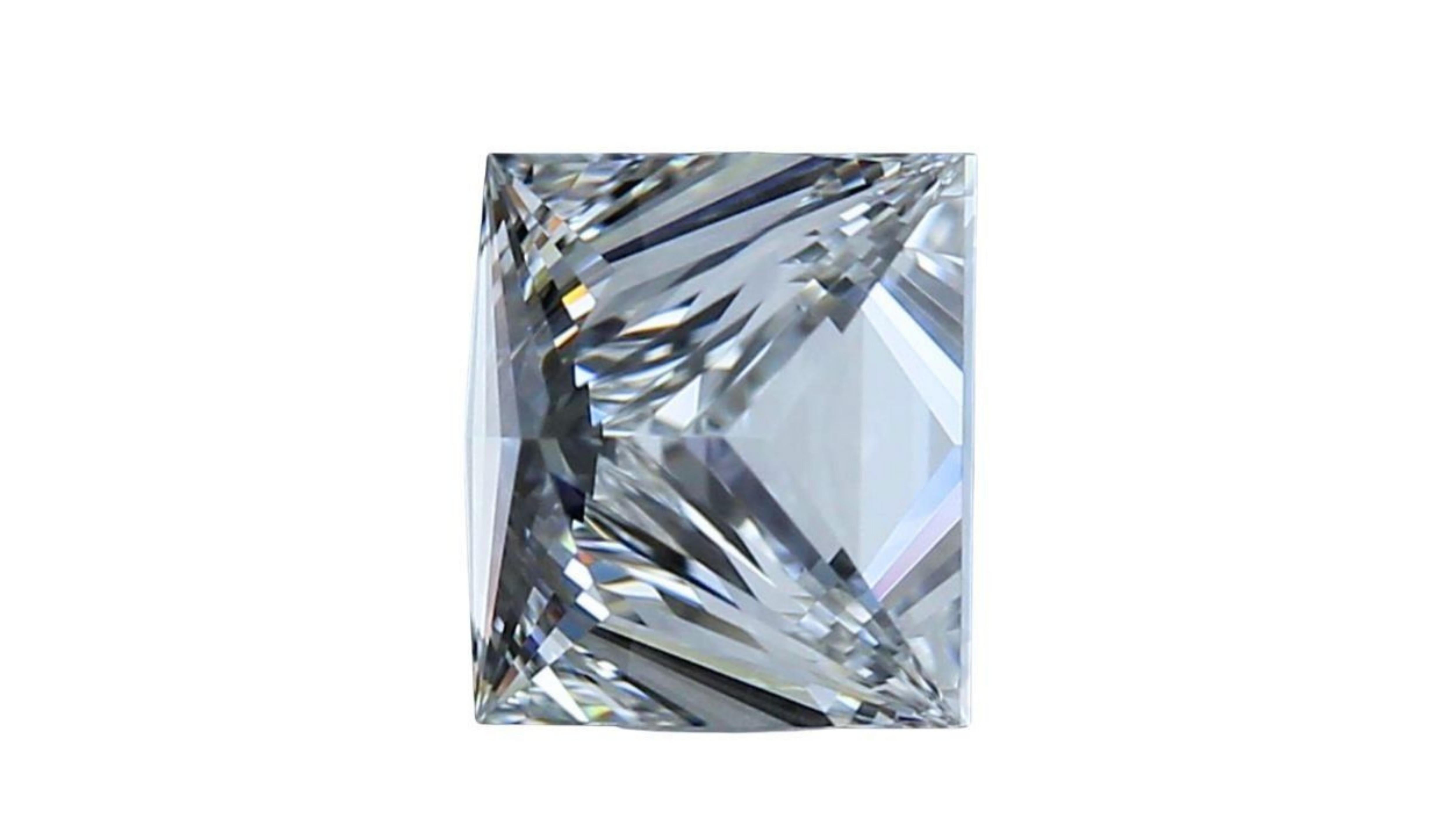 Women's 1pc. Sparkling 1.5 Carat Square Modified Brilliant Natural Diamond For Sale