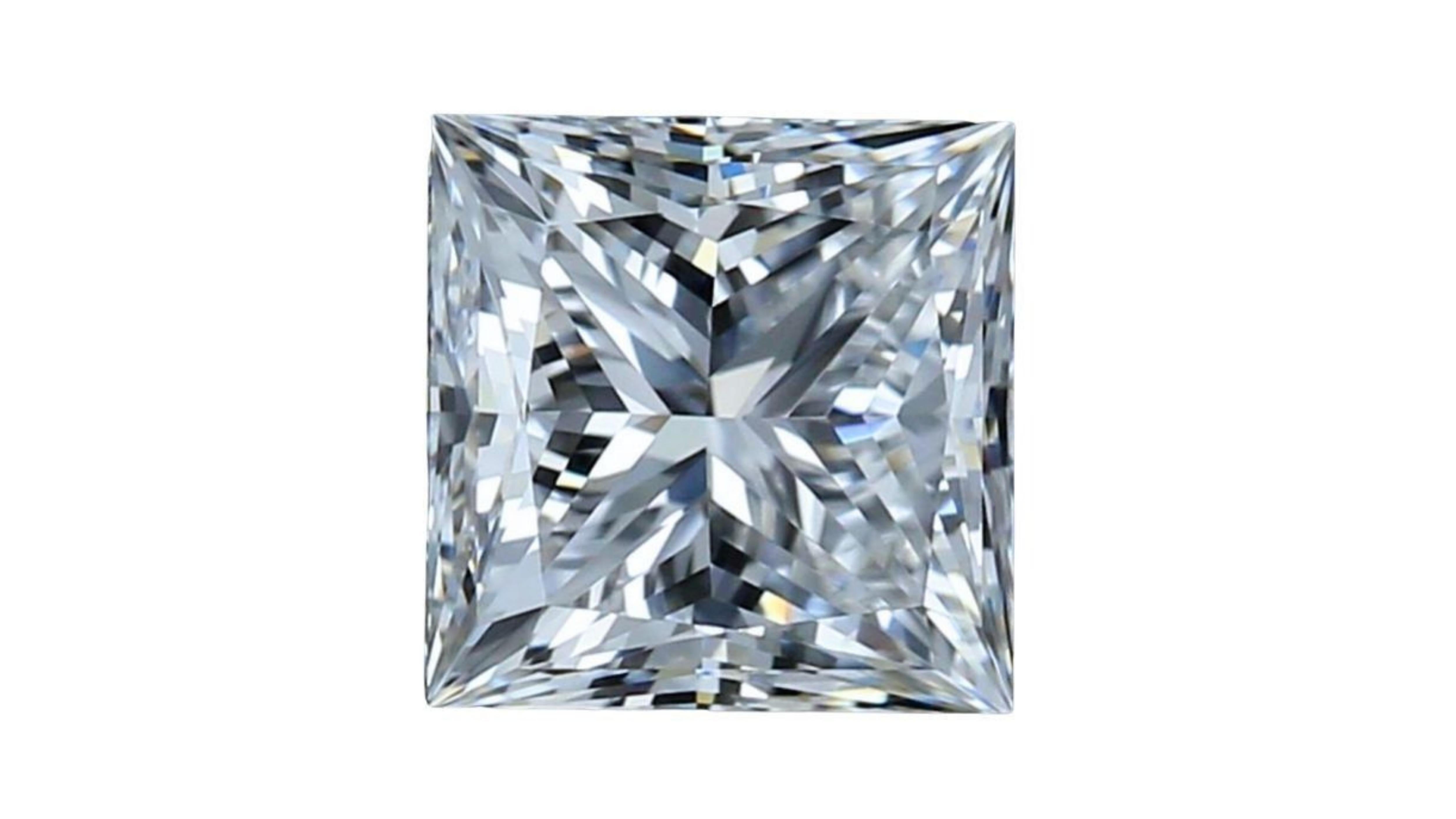 1pc. Sparkling 1.5 Carat Square Modified Brilliant Natural Diamond For Sale 2