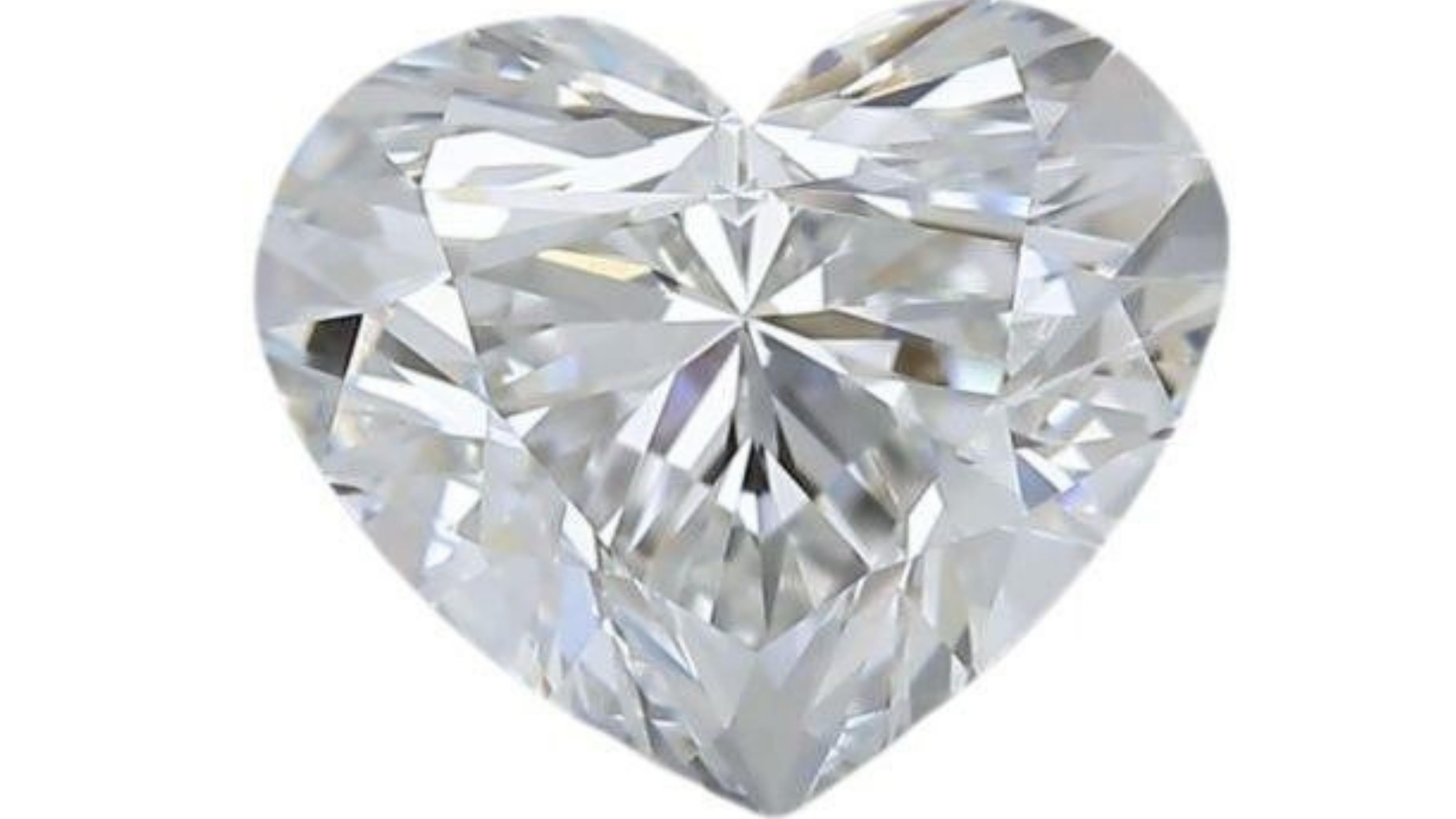 1pc Sparkling 1ct. Heart Brilliant Natural Diamond  For Sale 3