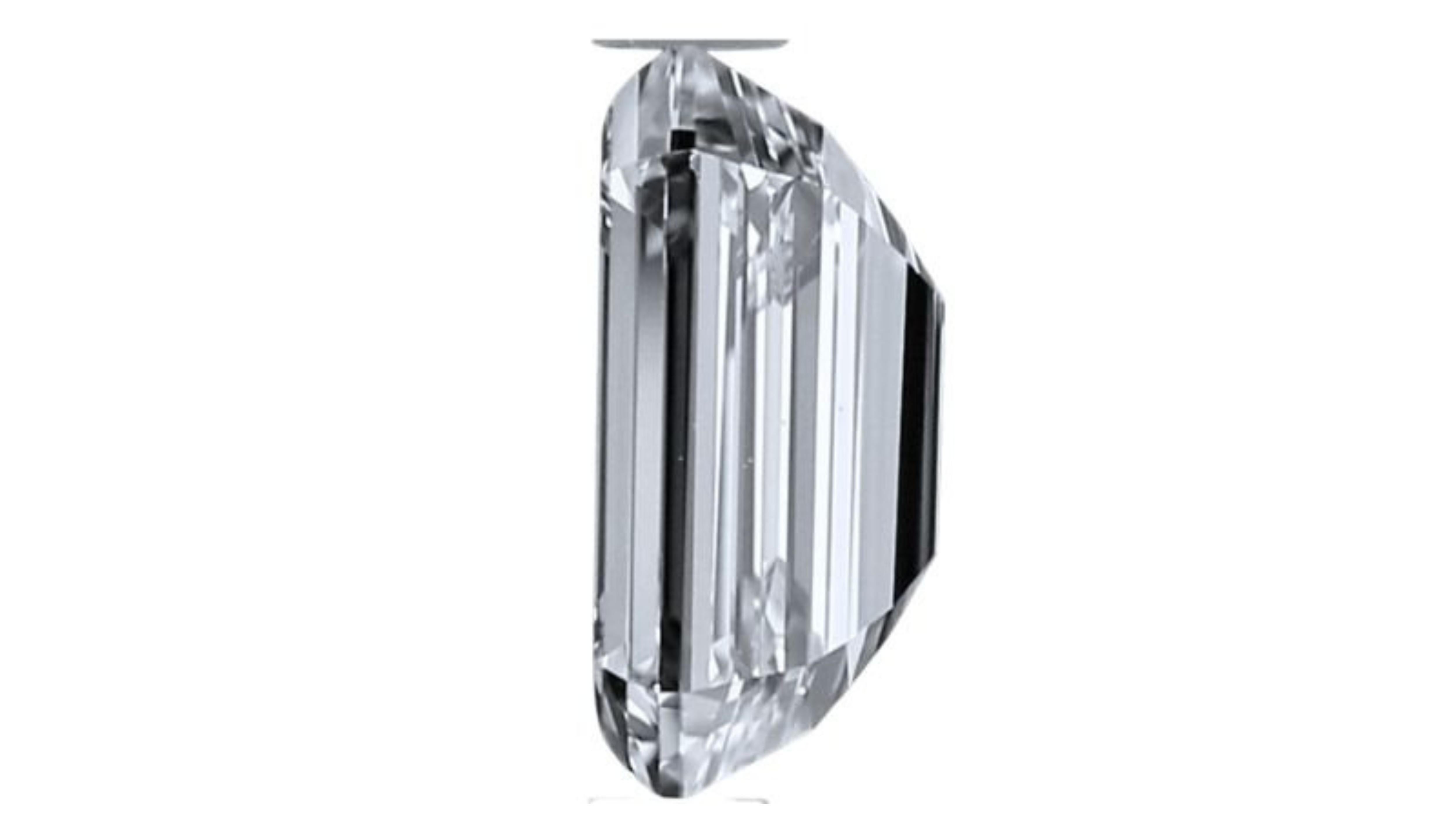 1pc Sparkling 3.01 Carat Emerald Cut Natural Diamond For Sale 3