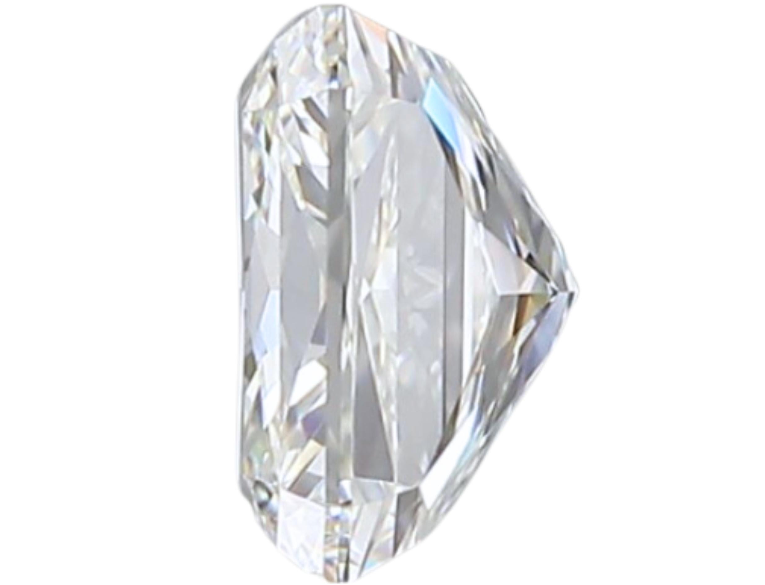 1pc Sparkling Natural cut Rectangular diamond in a 1 carat  In New Condition For Sale In רמת גן, IL