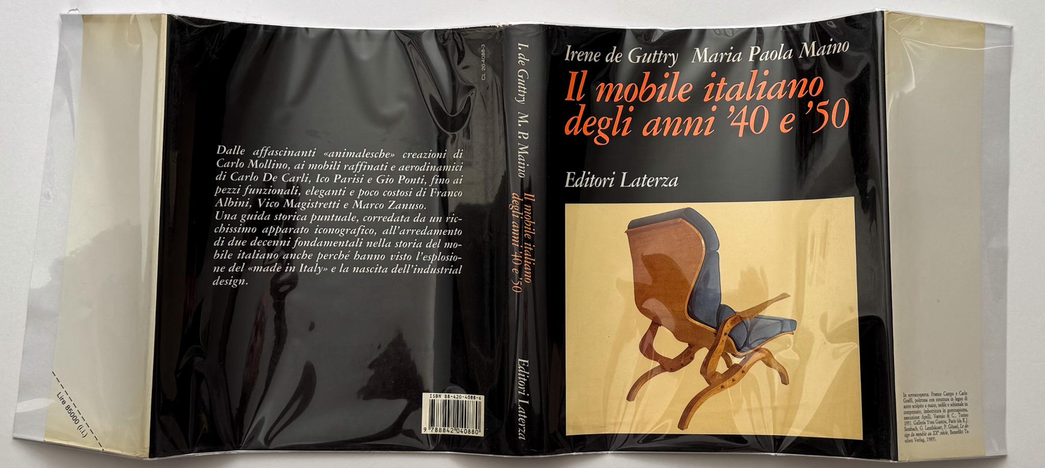 Un'indagine in un unico volume sul design italiano di fascia alta della metà del secolo scorso. Pubblicato nel 1992 dagli Editori Laterza con testo introduttivo e biografico in italiano di Irene de Guttry e Maria Paola Maino. 8vo (8