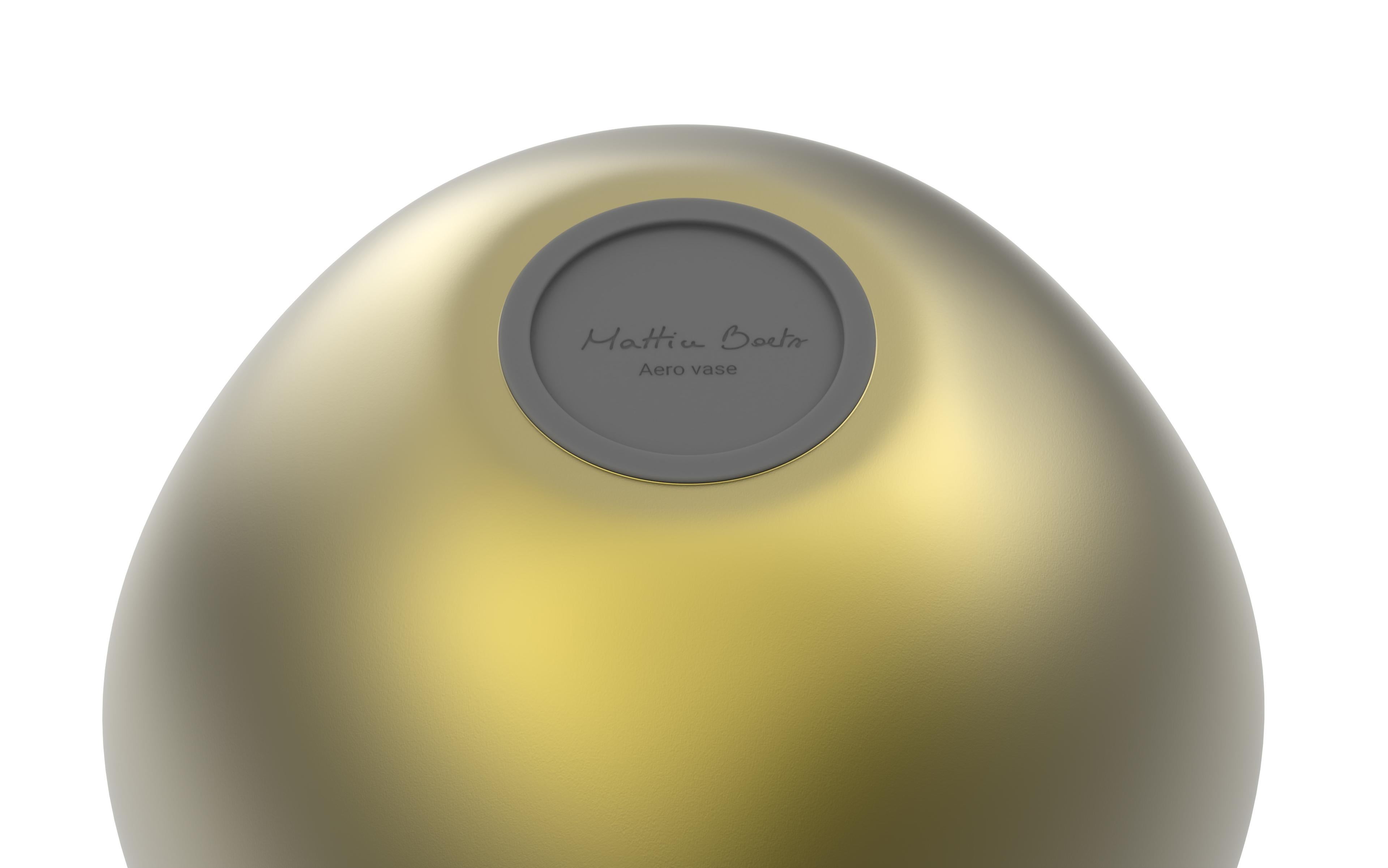 Organico moderno 1° Edizione 1/2 Vaso Aeros in oro di Mattice Boet: Eleganza stampata in 3D in vendita