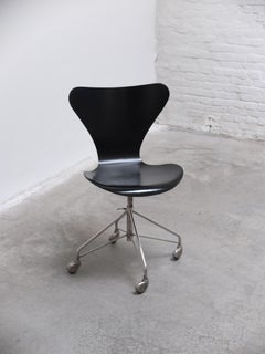 1st Edition '3117' Swivel Desk Chair by Arne Jacobsen for Fritz Hansen, 1955
