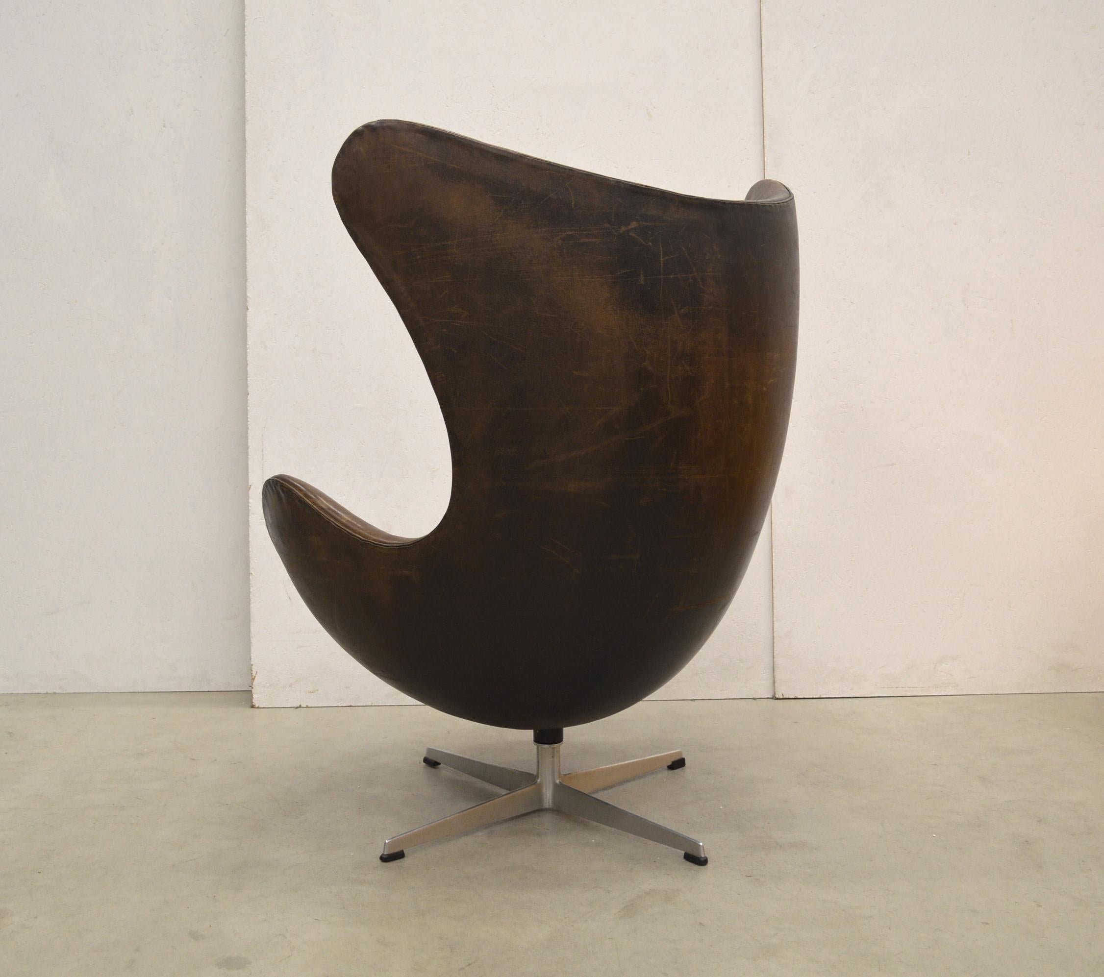 Mid-20th Century 1st Edition Egg Chair by Arne Jacobsen for Fritz Hansen, 1958 For Sale