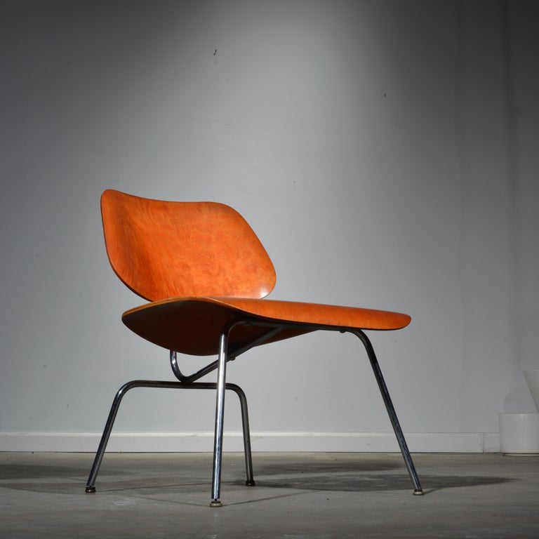 American First Edition Evans Red Analine Lcm Chair by Charles and Ray Eames For Sale