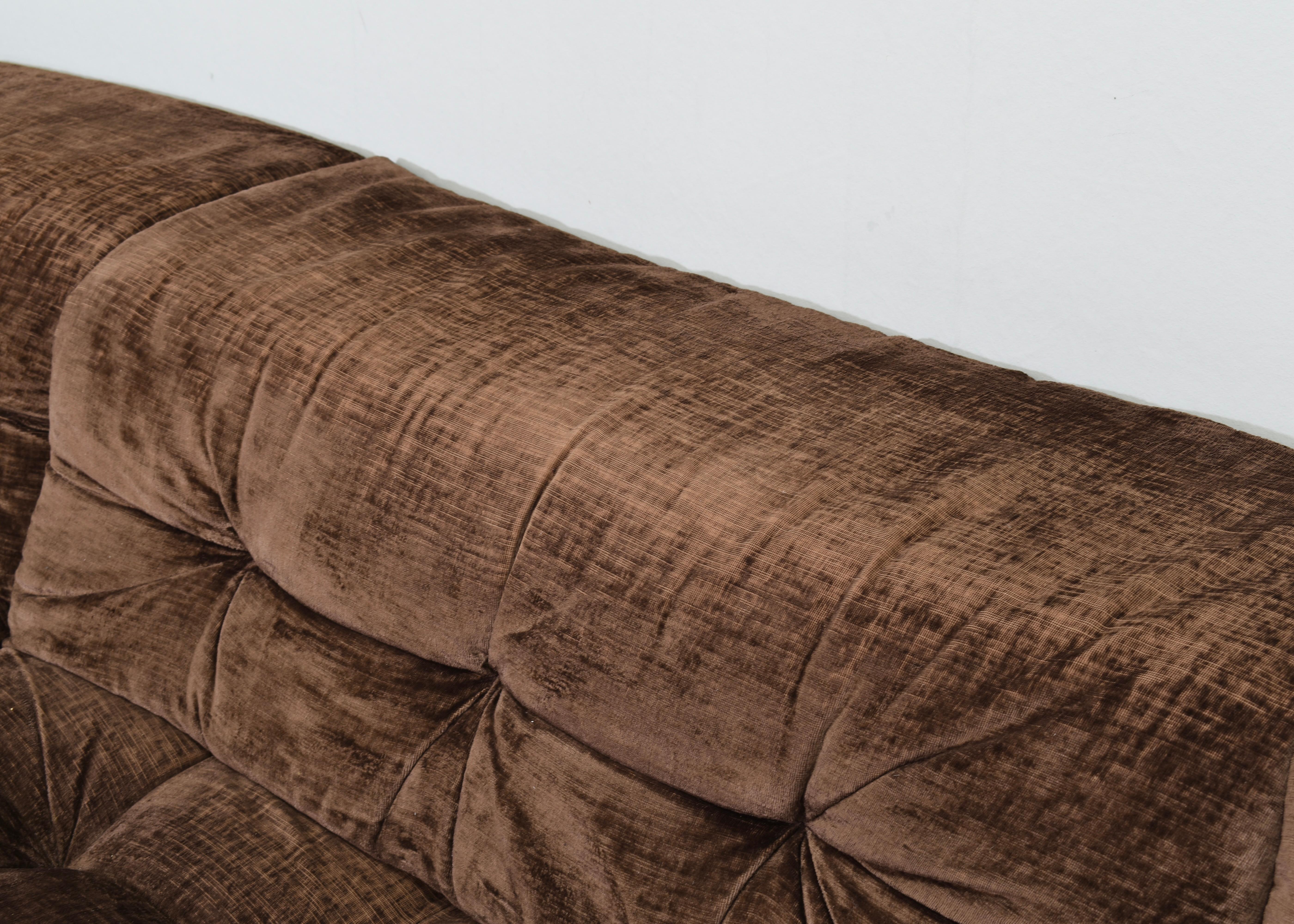 1st Edition 'Mah Jong' Sofa by Hans Hopfer for Roche Bobois, France 9
