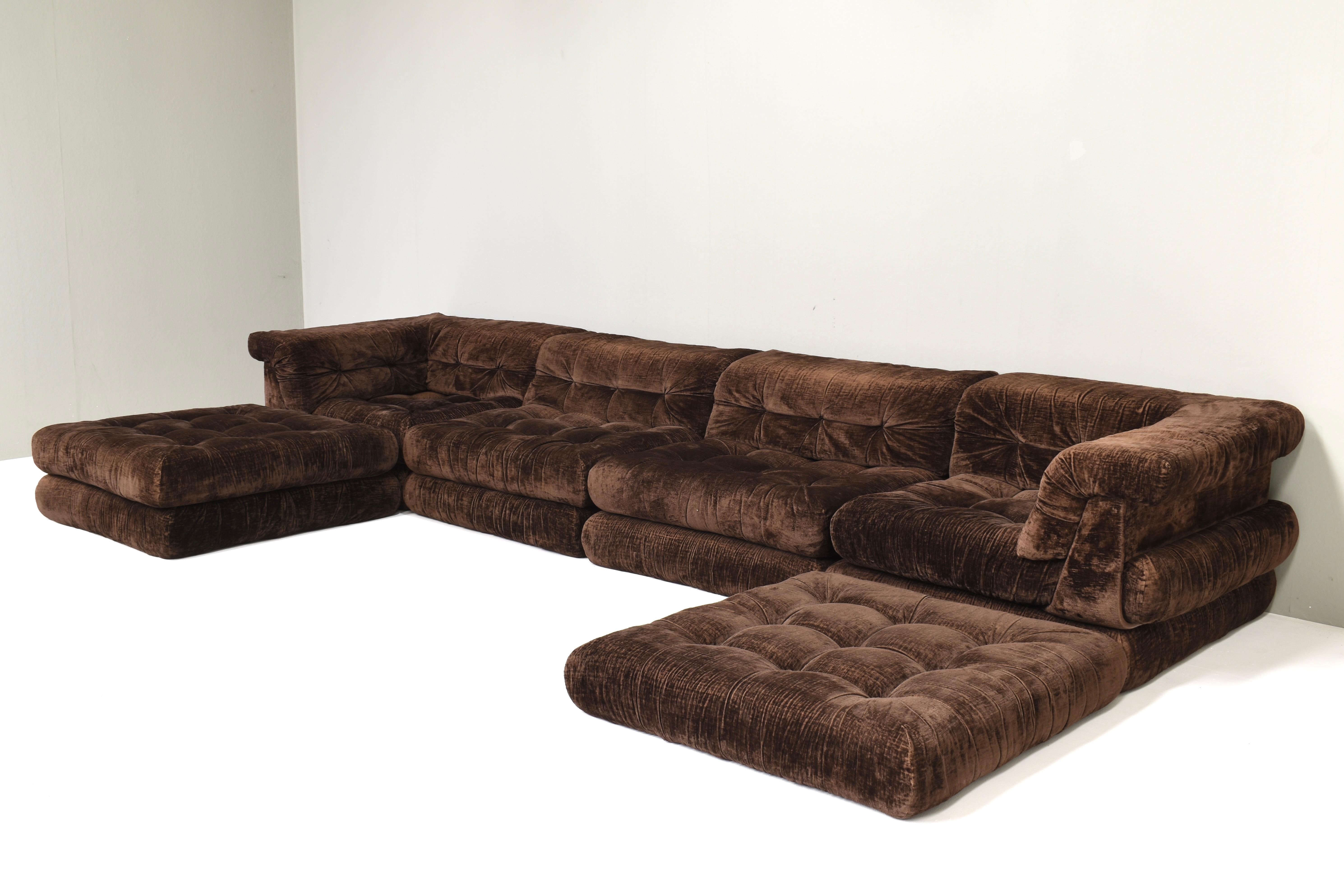 Mid-Century Modern 1st Edition 'Mah Jong' Sofa by Hans Hopfer for Roche Bobois, France