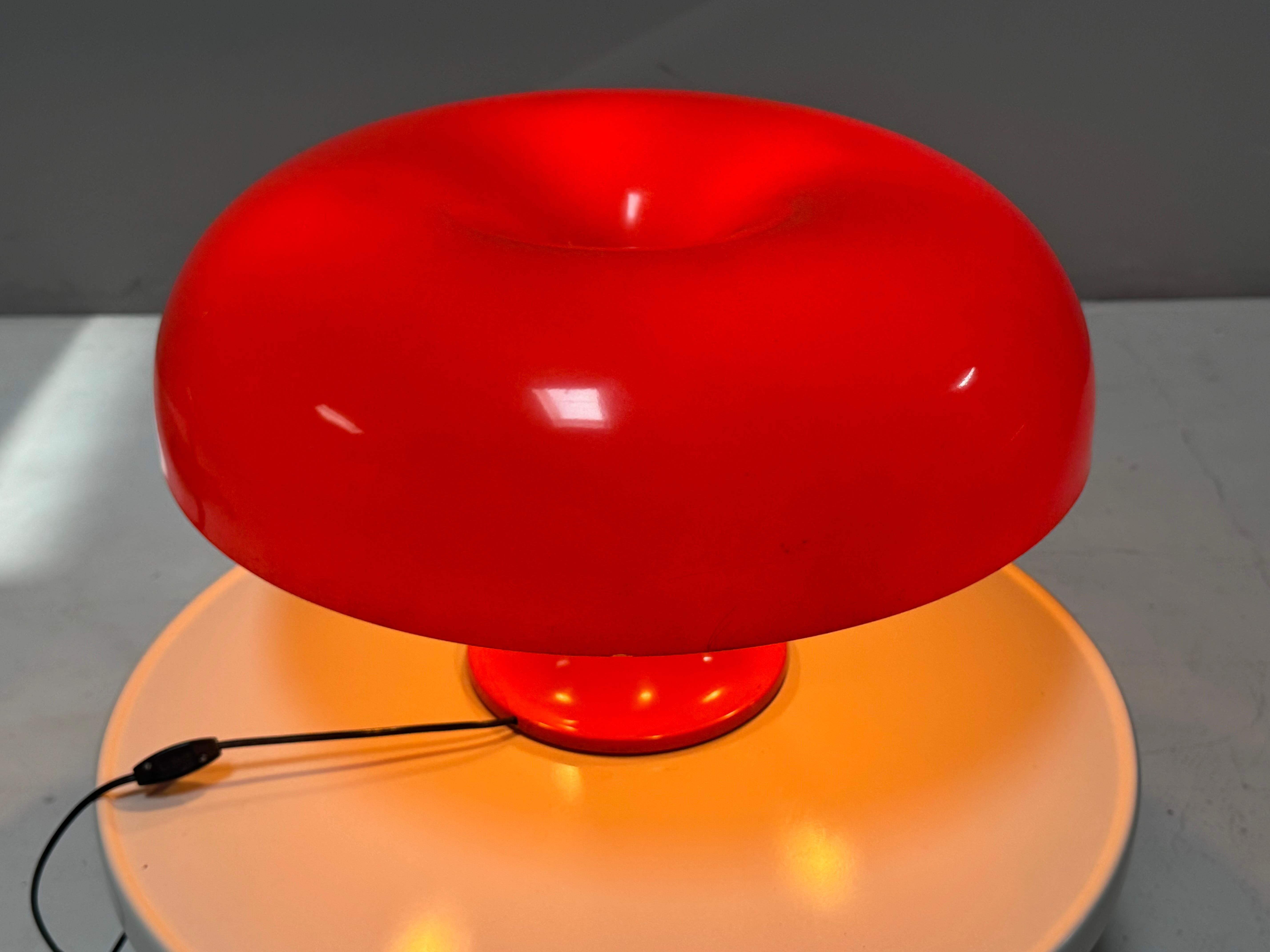 Italiano Lampada Nesso in 1a edizione per Artemide di Giancarlo Mattioli in vendita