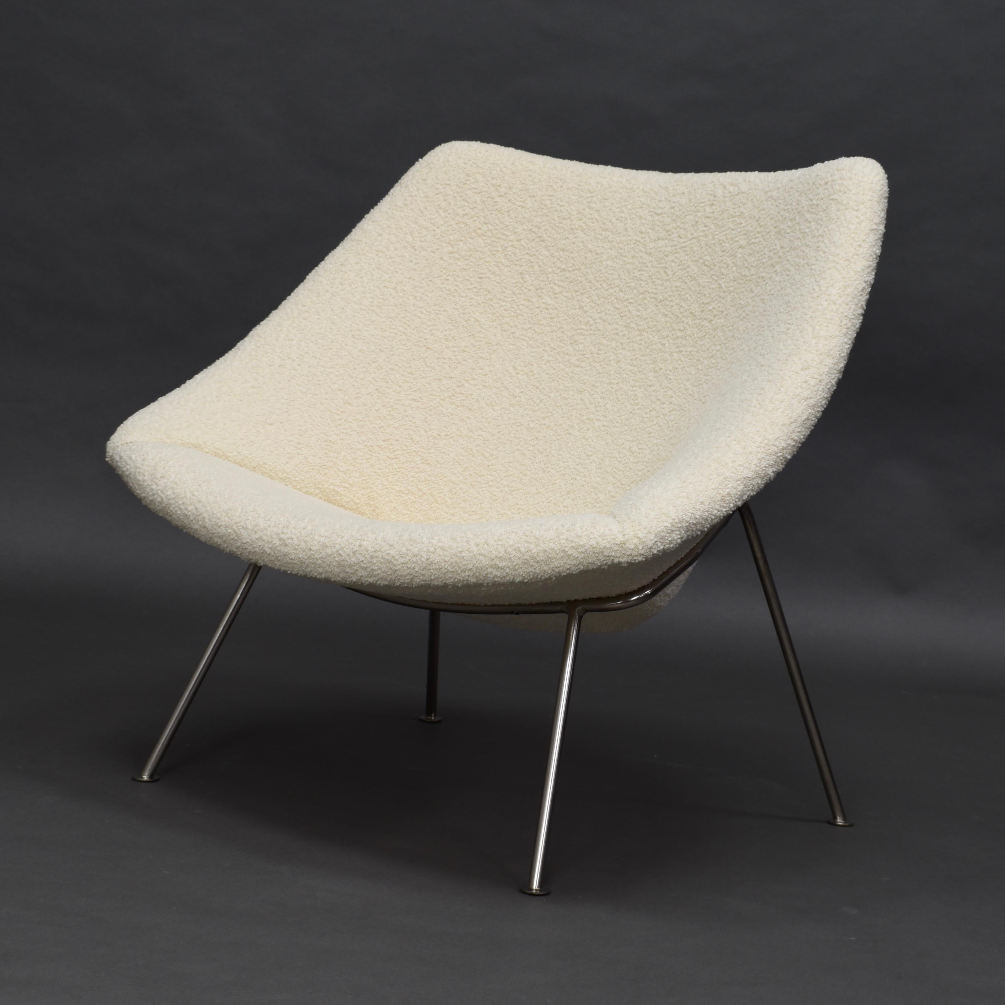 1st Edition Oyster Lounge Chair by Pierre Paulin Artifort New Upholstery, 1965 In Good Condition For Sale In Pijnacker, Zuid-Holland