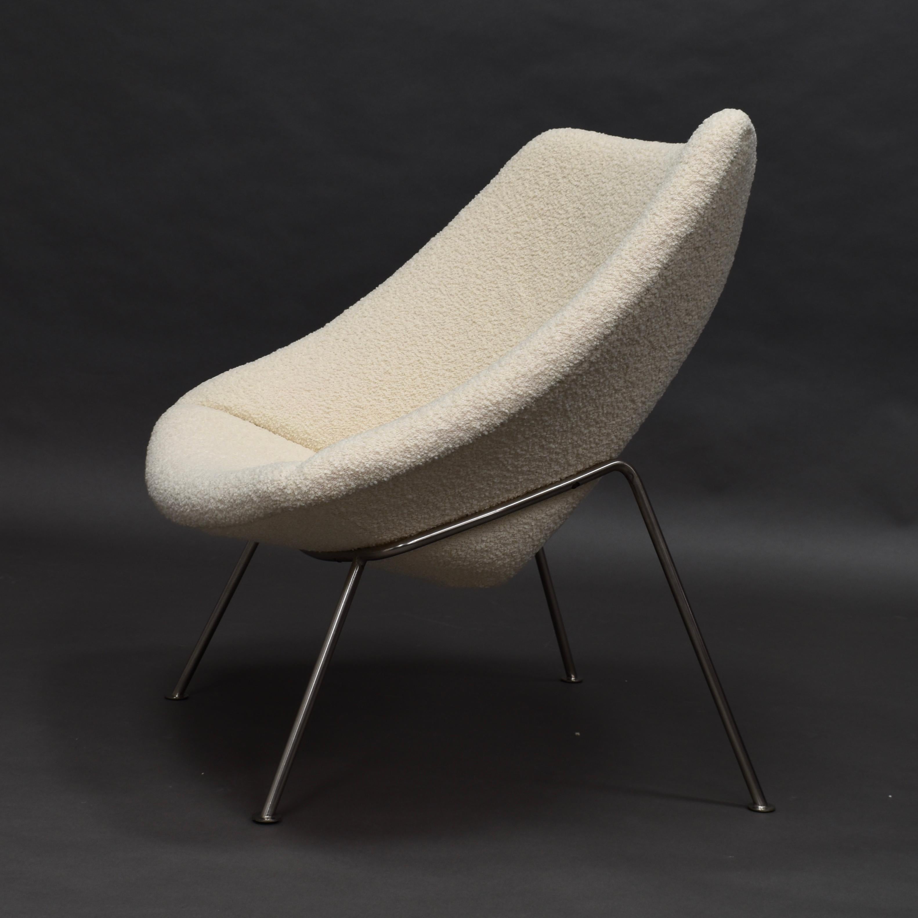 Mid-20th Century 1st Edition Oyster Lounge Chair by Pierre Paulin Artifort New Upholstery, 1965 For Sale