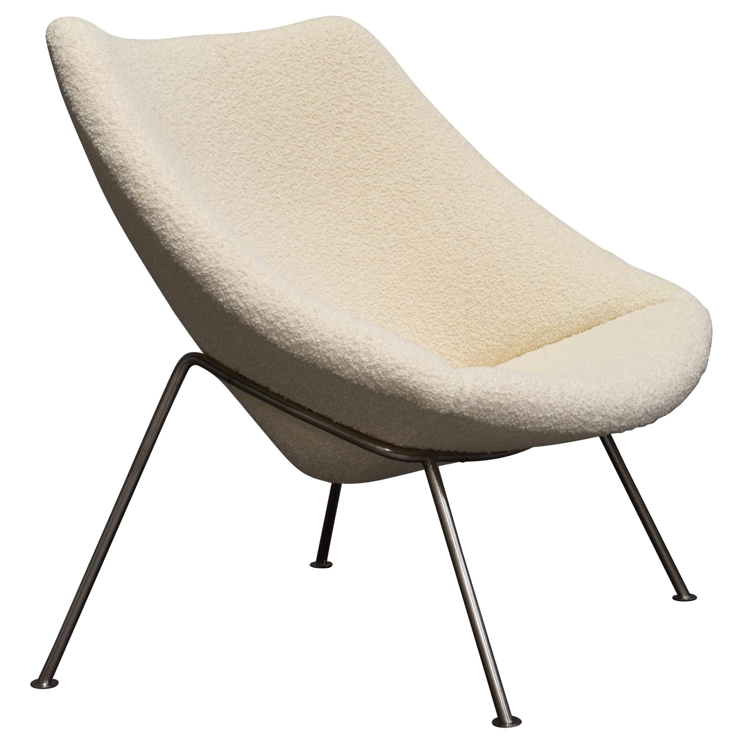 1st Edition Oyster Lounge Chair by Pierre Paulin Artifort New Upholstery, 1965 For Sale