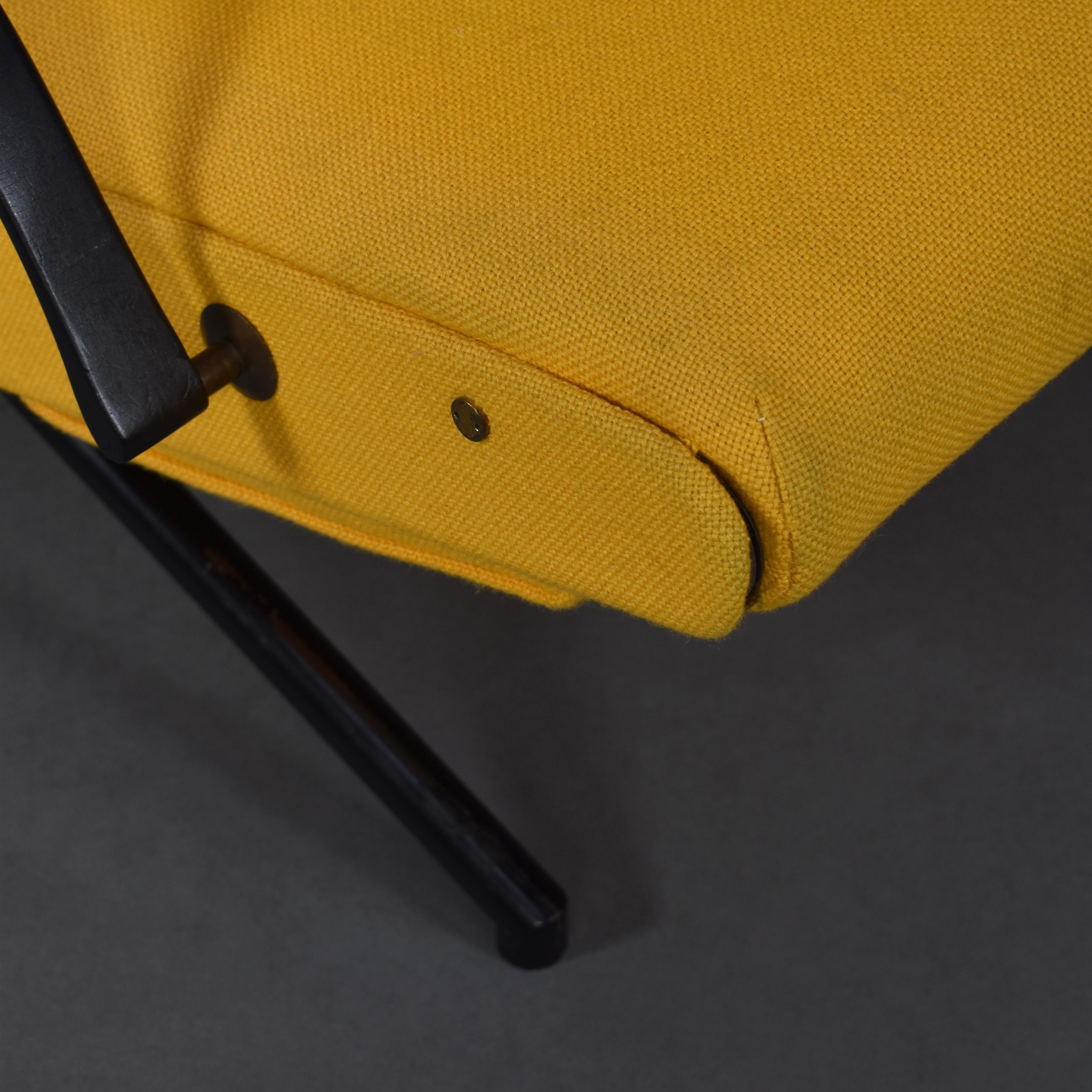 First Edition P40 Lounge Chair by Borsani for Tecno, Italy, circa 1950 4