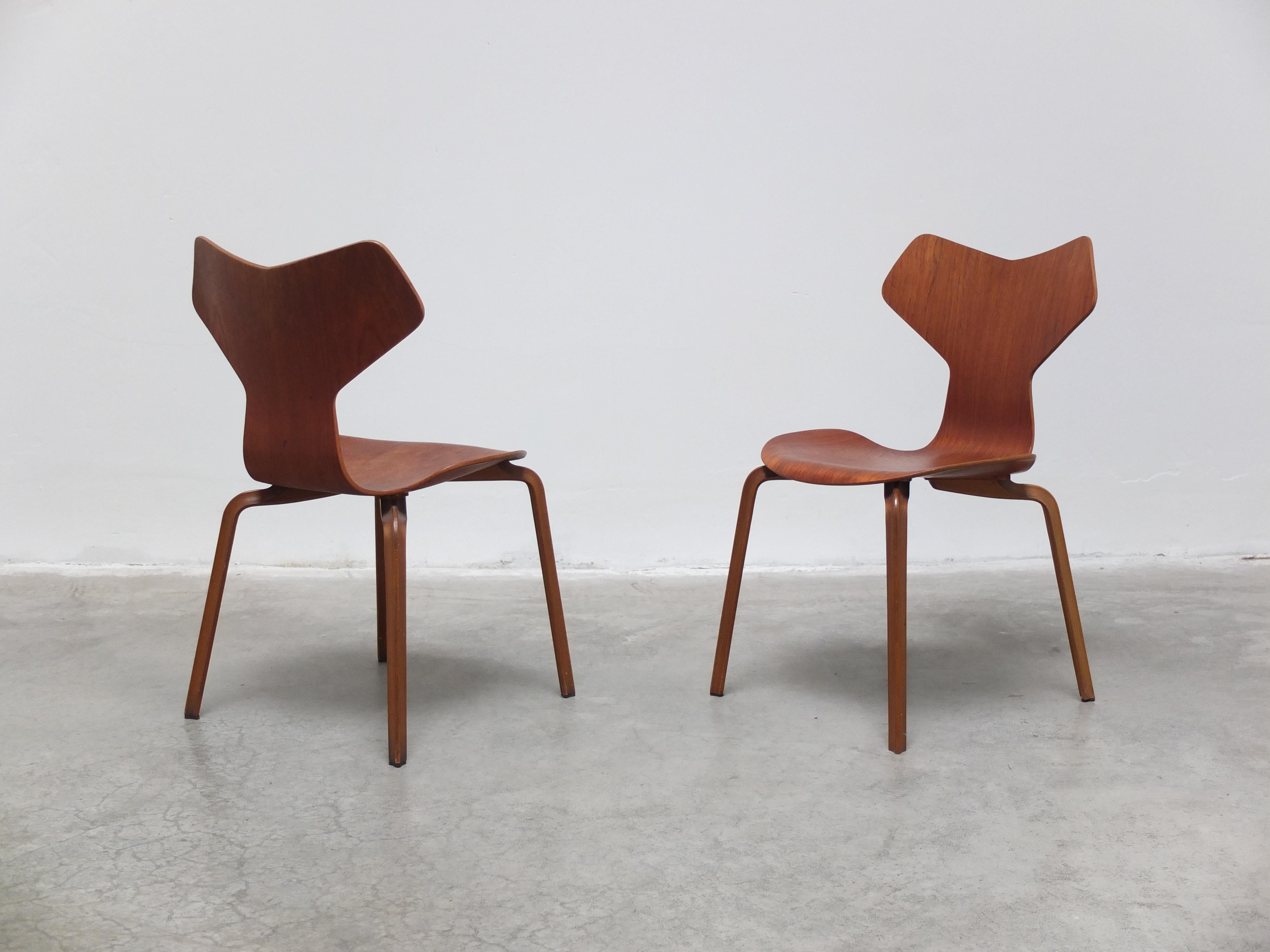 Paire de chaises 