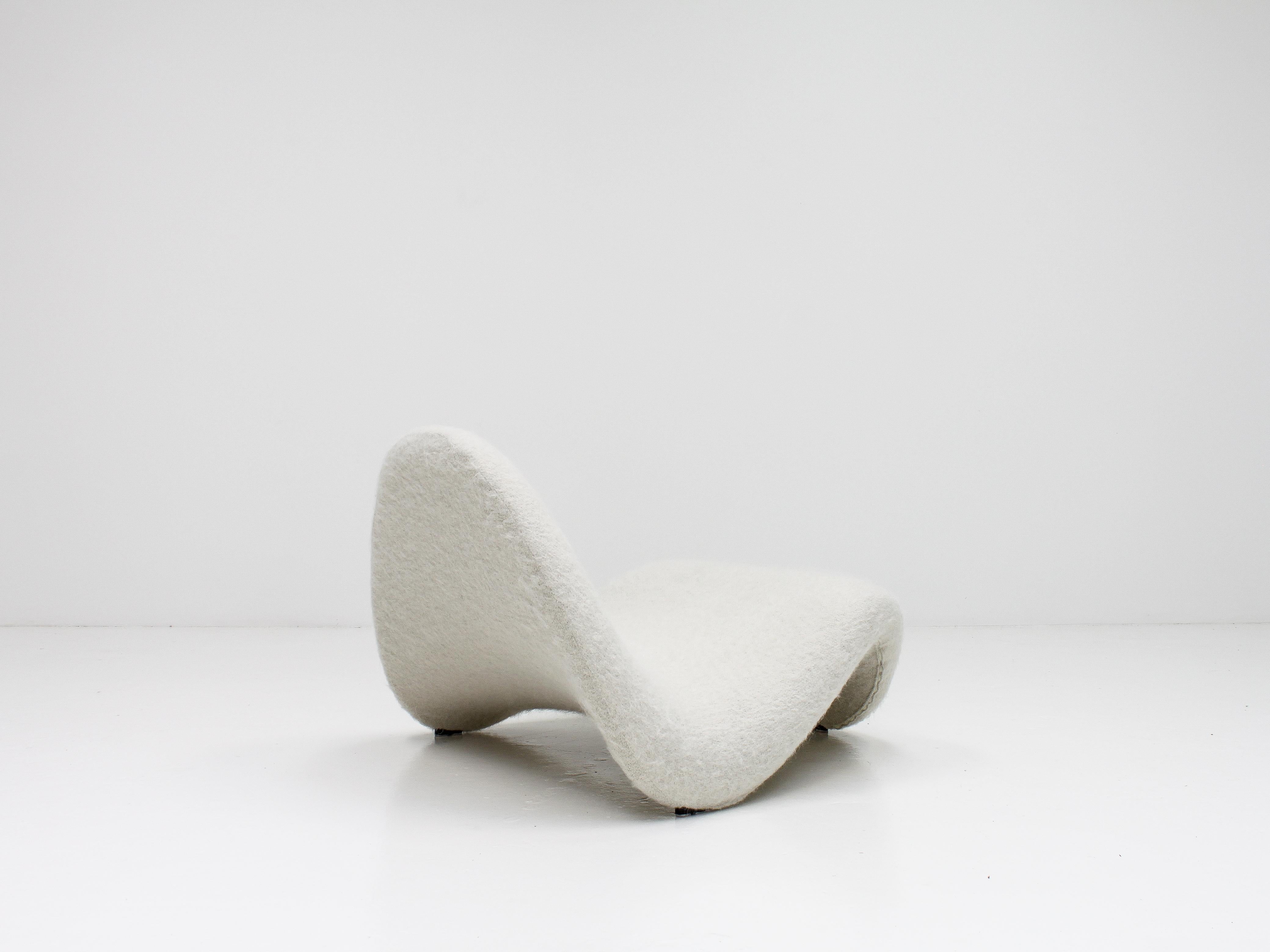 Metal First Edition Pierre Paulin Tongue Lounge Chair in Pierre Frey, Artifort, 1960s