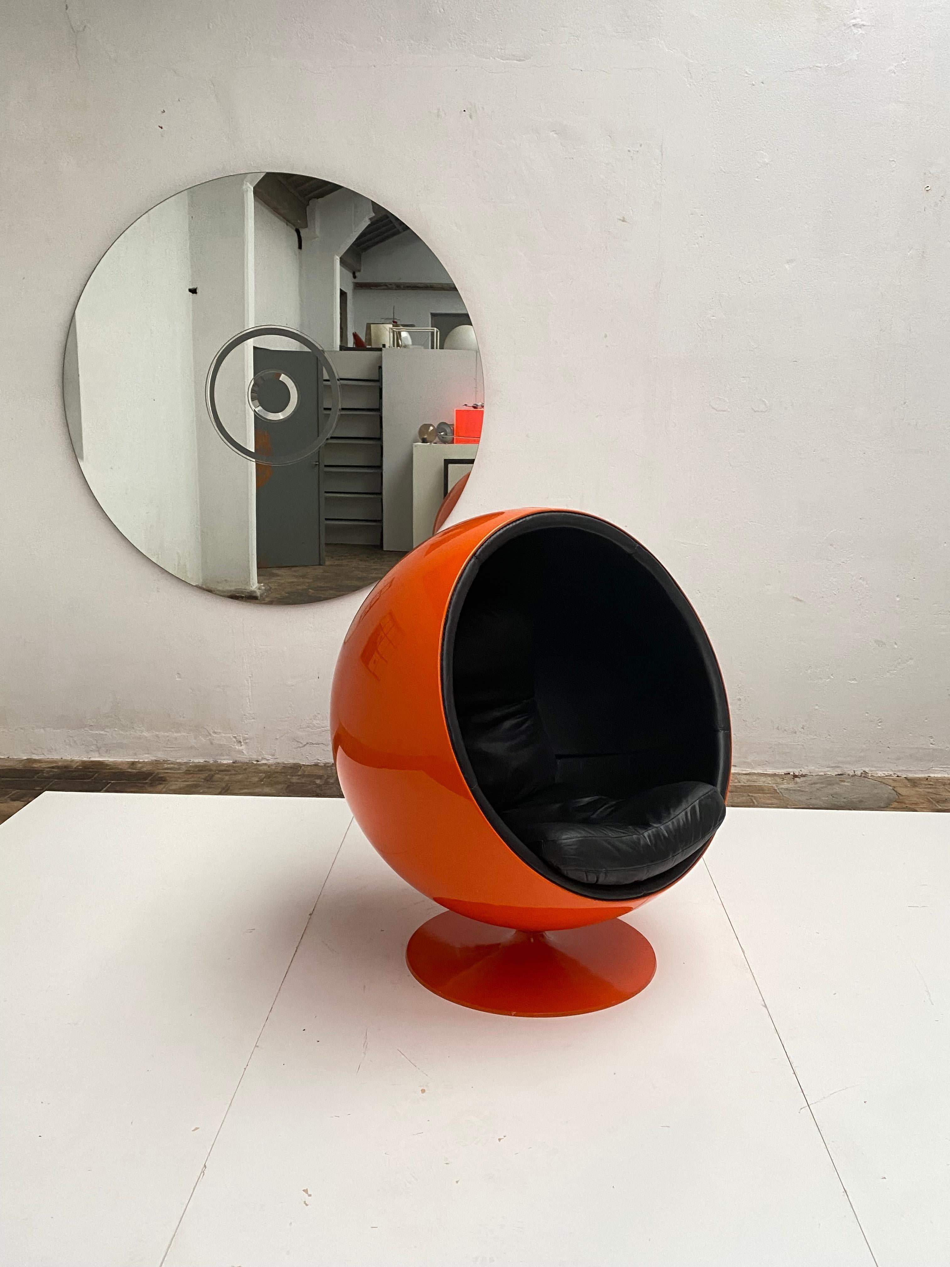 1st Edition Series Eero Aarnio Ball Chair, Asko Finland Custom Order in Leather 6