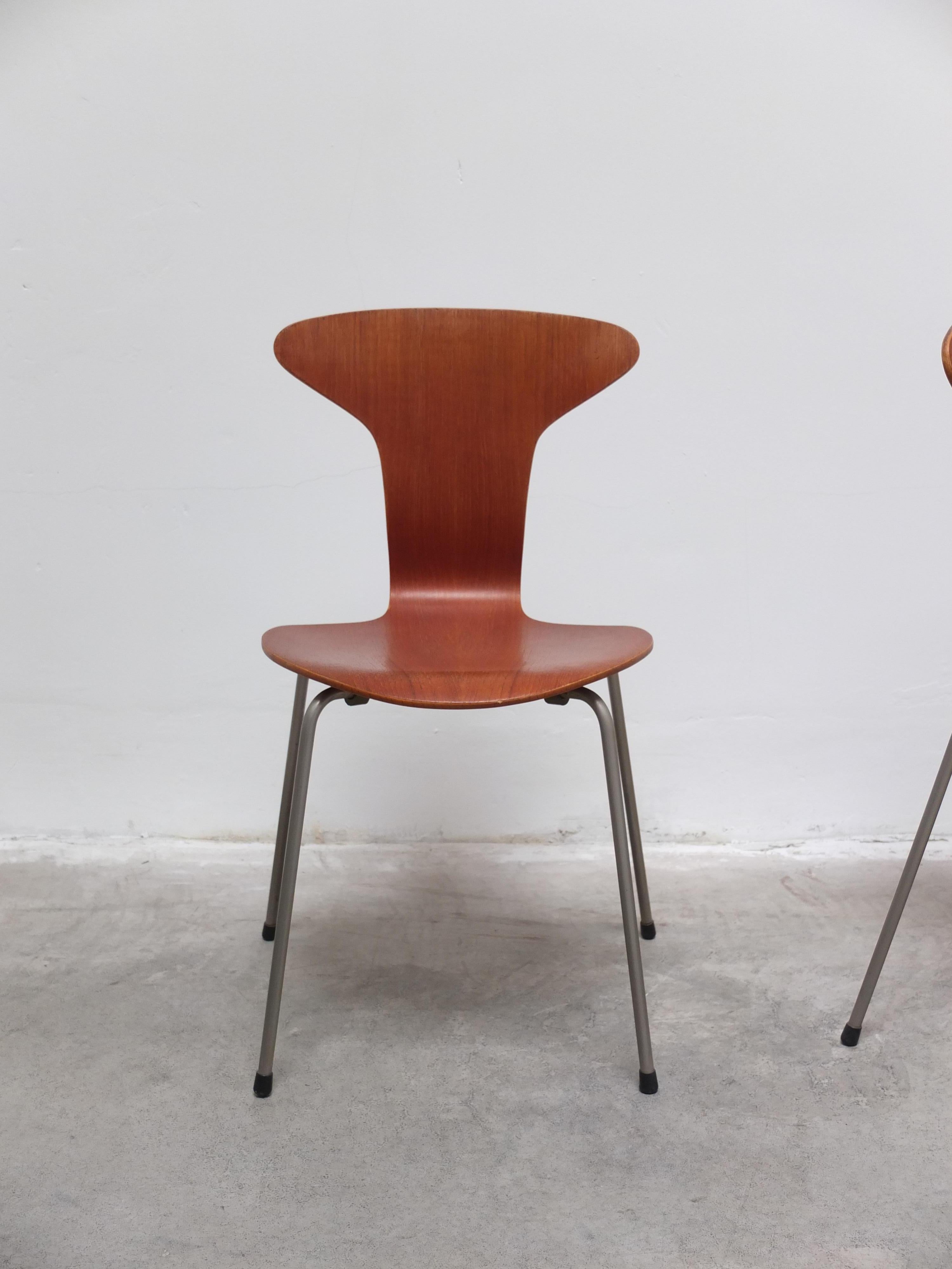 Satz von 4 „Mosquito“-Stühlen von Arne Jacobsen für Fritz Hansen, 1. Auflage, 1955 im Angebot 10