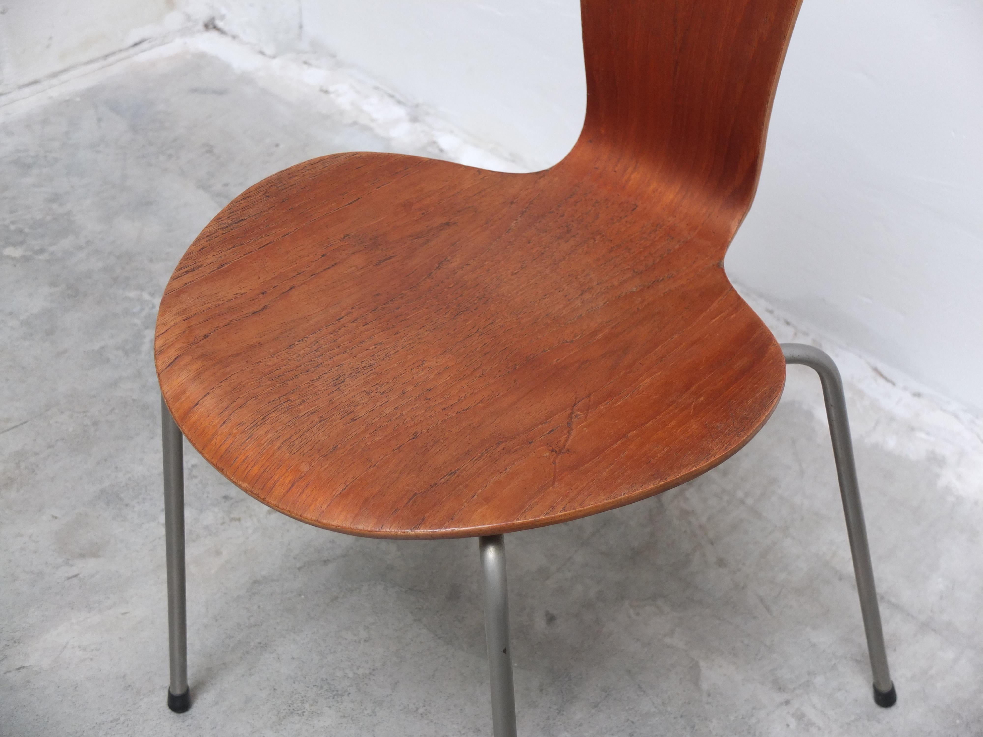 Satz von 4 „Mosquito“-Stühlen von Arne Jacobsen für Fritz Hansen, 1. Auflage, 1955 im Angebot 2