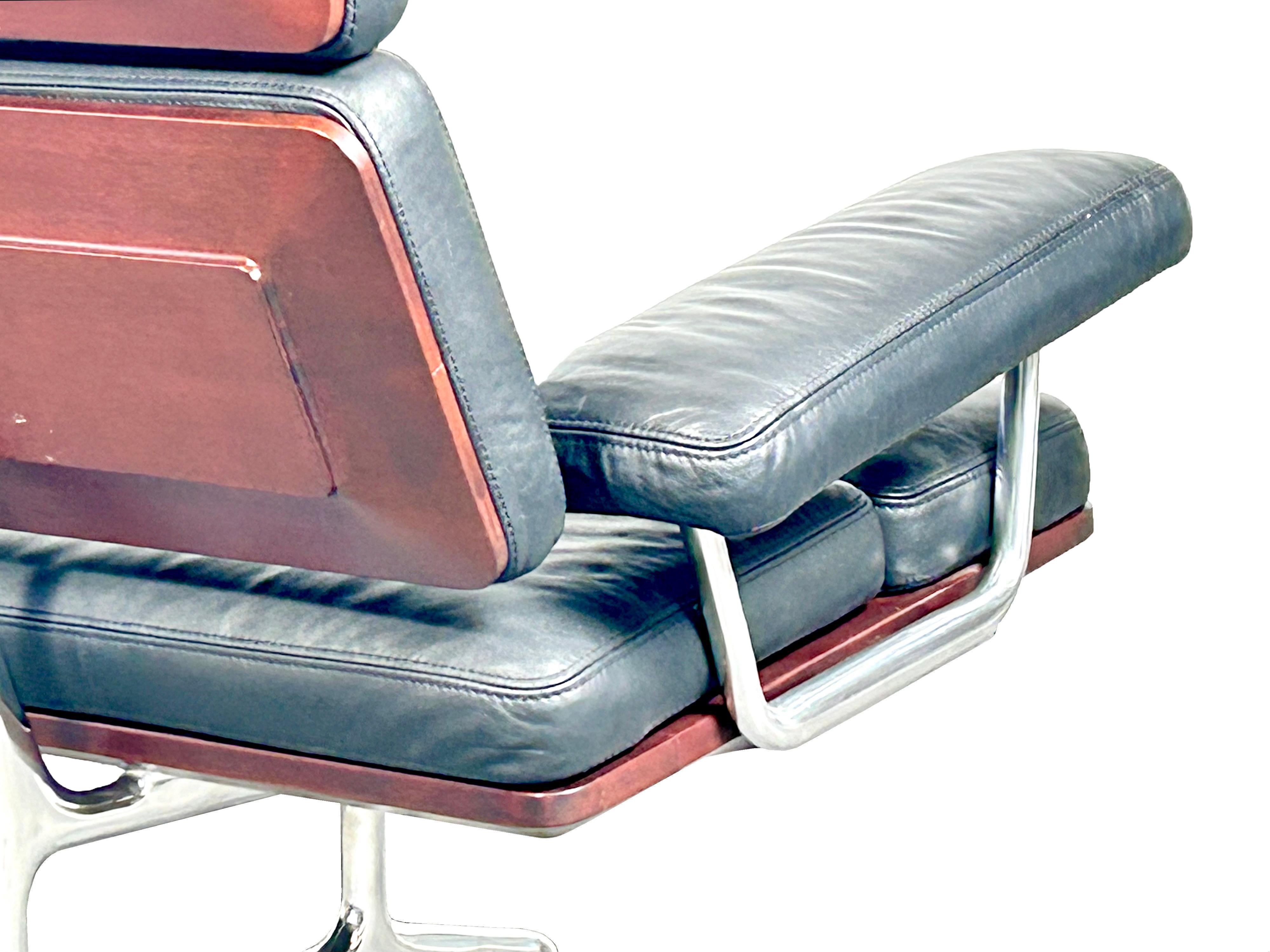 1st Edition Softpad Sofa ES108 Designed by Charles & Ray Eames, 1984 1