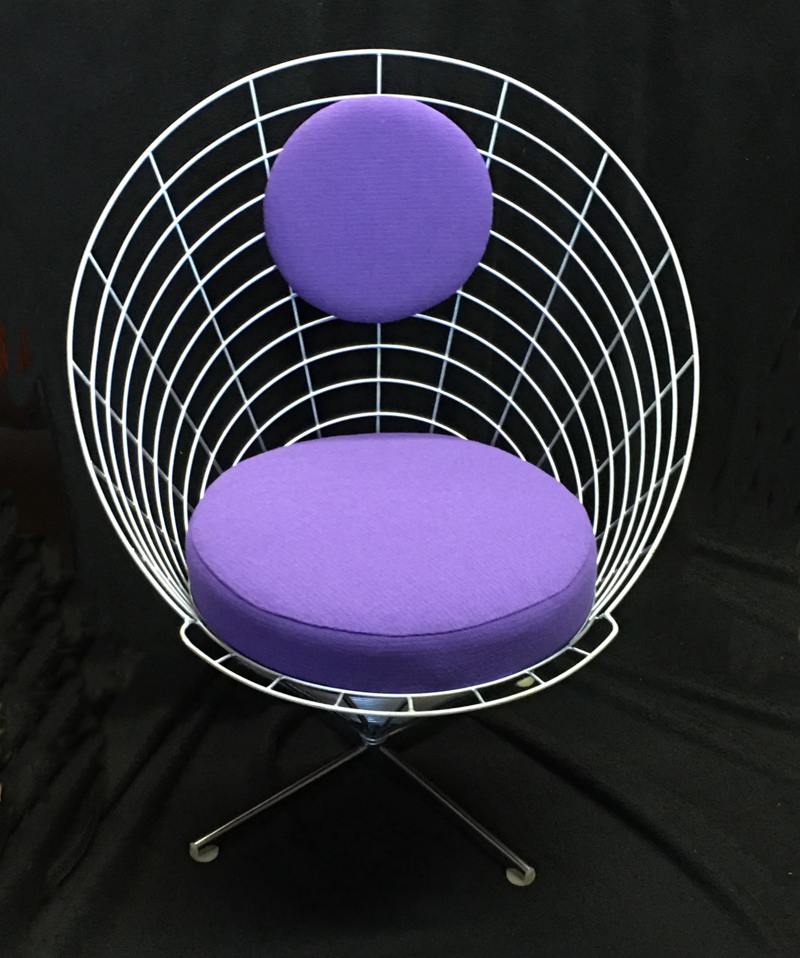 1re édition de la chaise cône en fil métallique modèle K2 de Verner Panton pour Plus Linje en vente 1