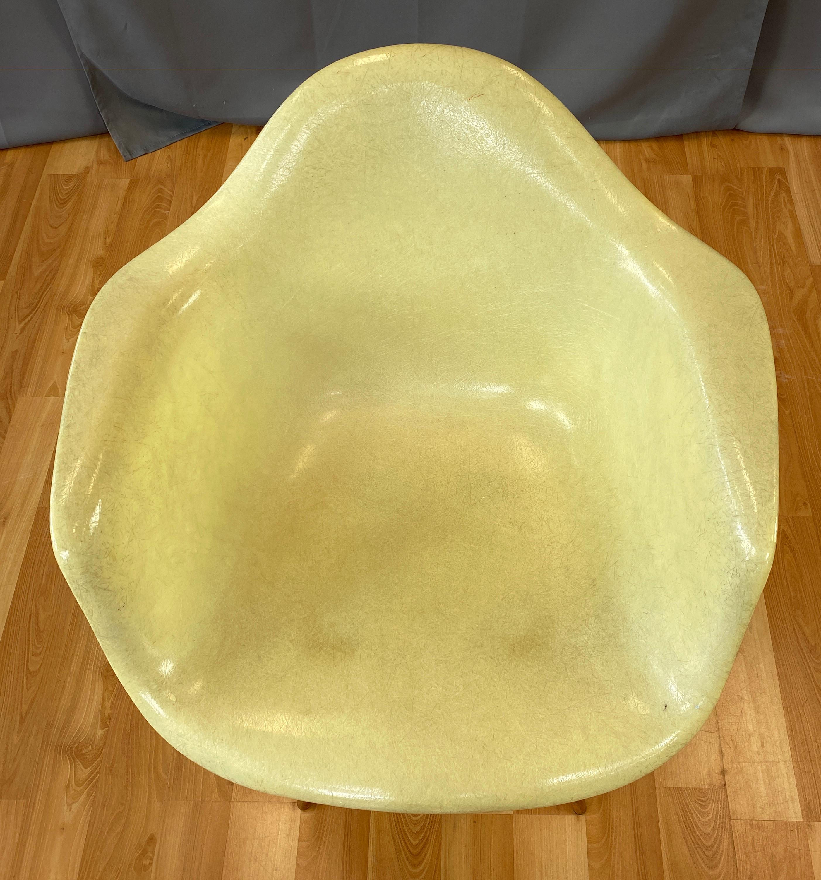 1st Edition Zenith Plastics Rope Edge Paw Chair Charles Eames for Herman Miller 1