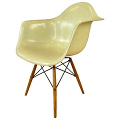 1ère édition de la chaise Zenith en plastique Rope Edge Paw de Charles Eames pour Herman Miller