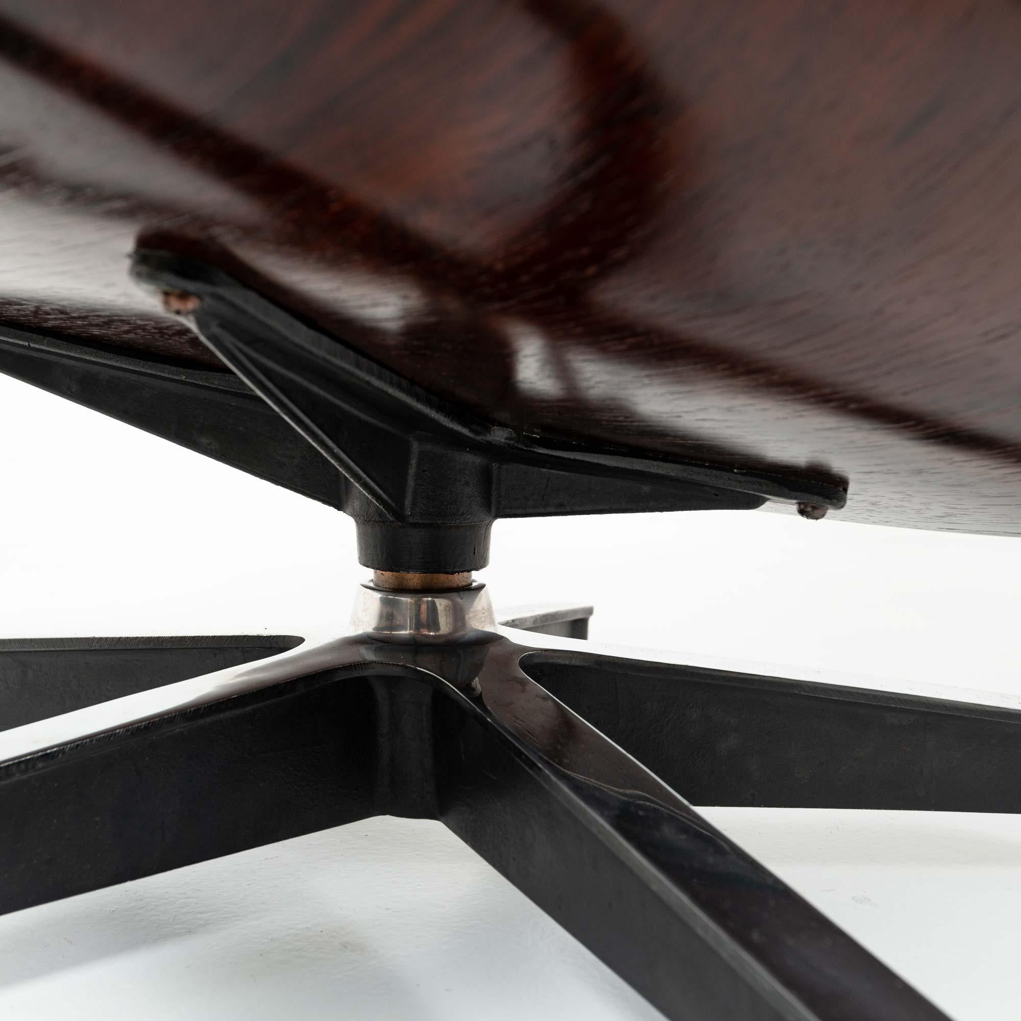 1ère génération 1956-1959 Chaise longue Eames et pouf Boot Glide en vente 2