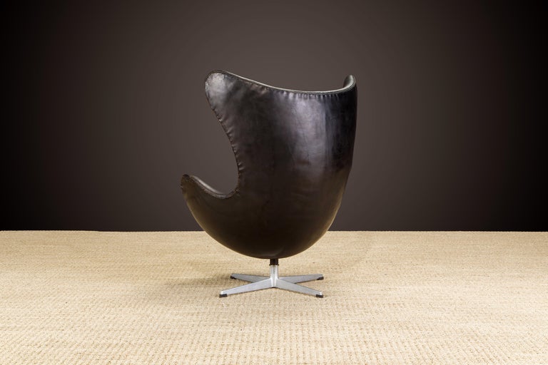 Aluminum 1st-Gen 1958 Arne Jacobsen Egg Chair for Fritz Hansen w Original Leather, Signed For Sale