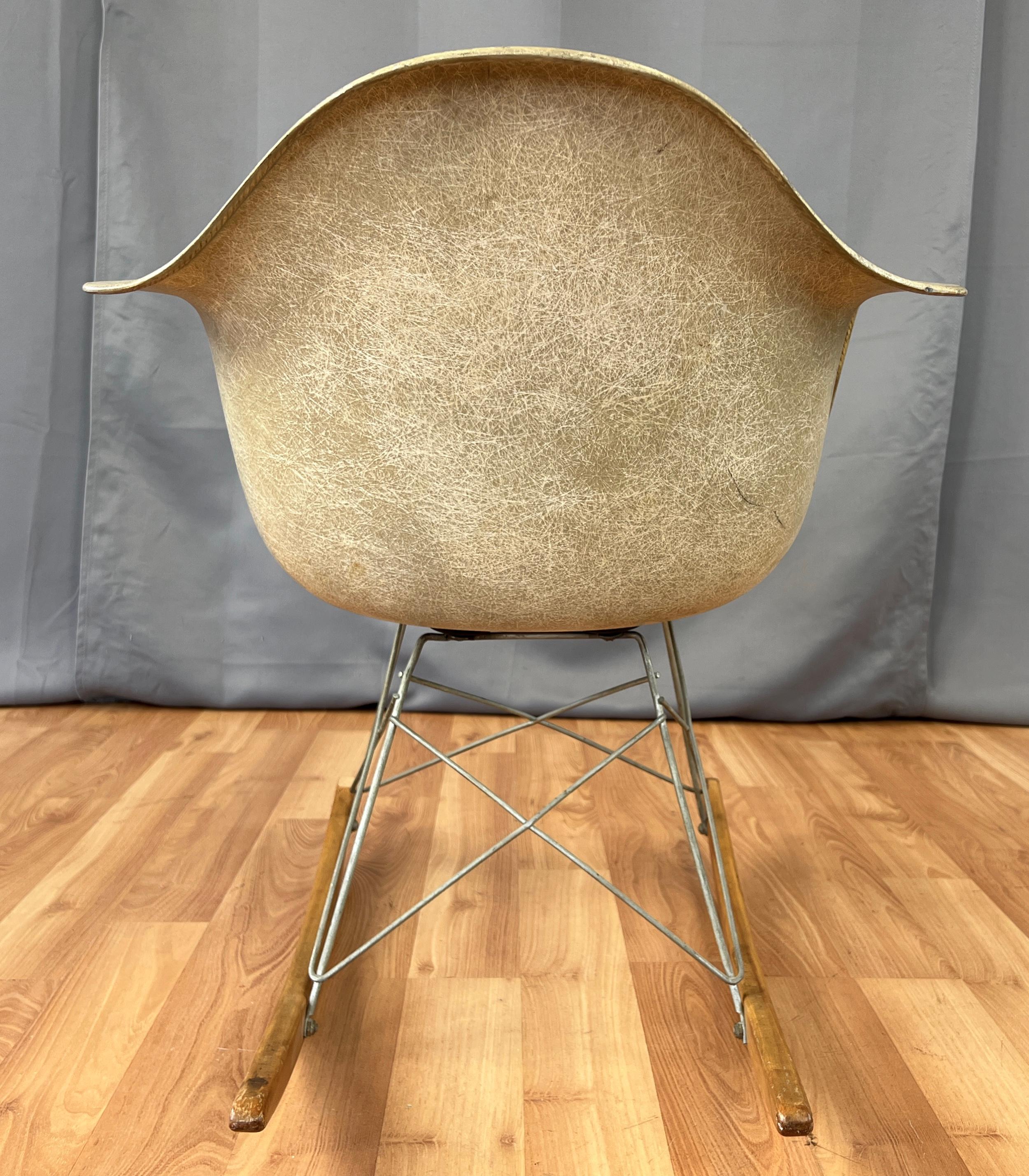 1st Gen Charles Eames, Herman Miller Zenith Rope Edge Rocker RAR Rare Base In Good Condition In San Francisco, CA