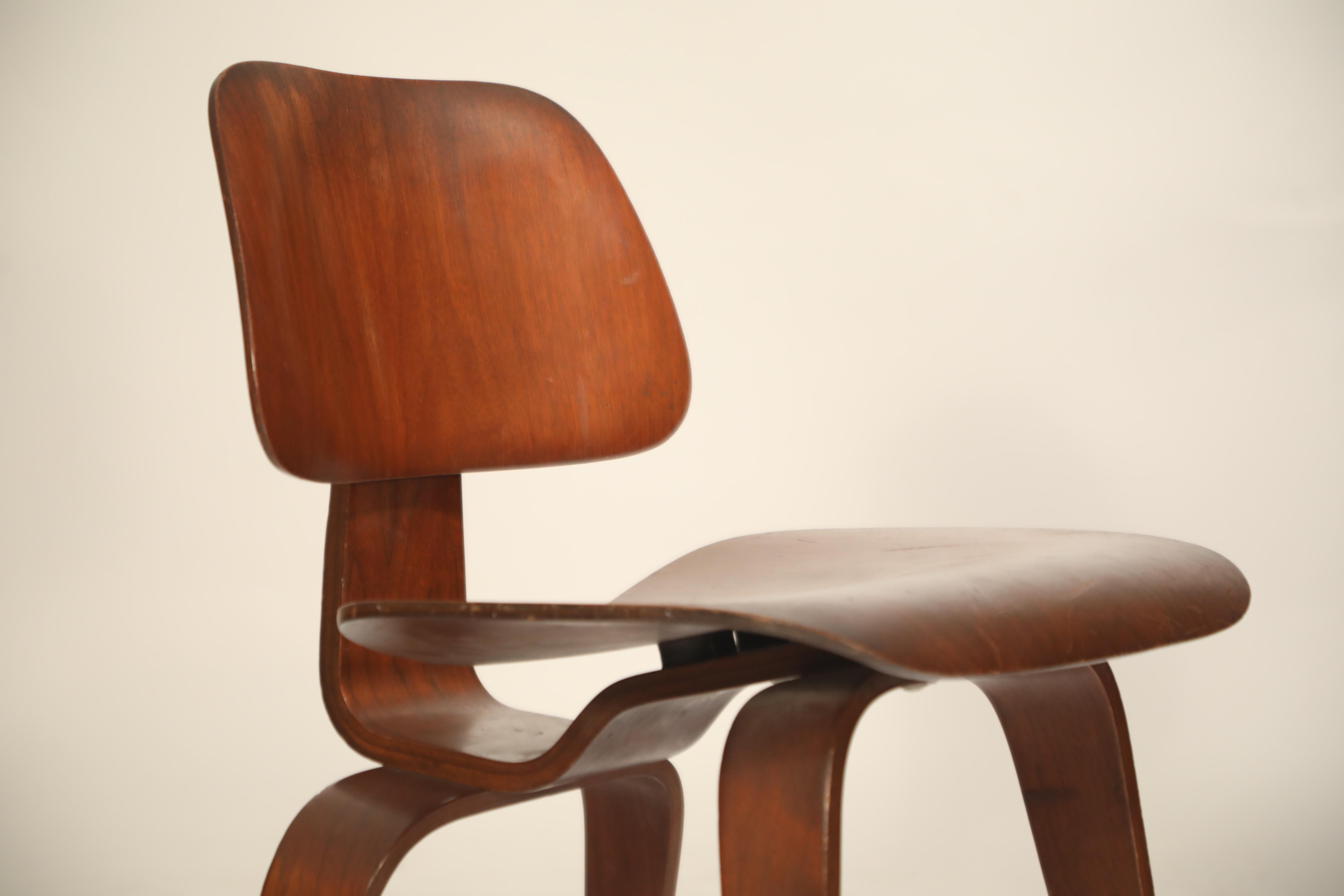 Walnut 1st Generation Charles Eames for Evans Products Company DCW Chair, 1947, Signed