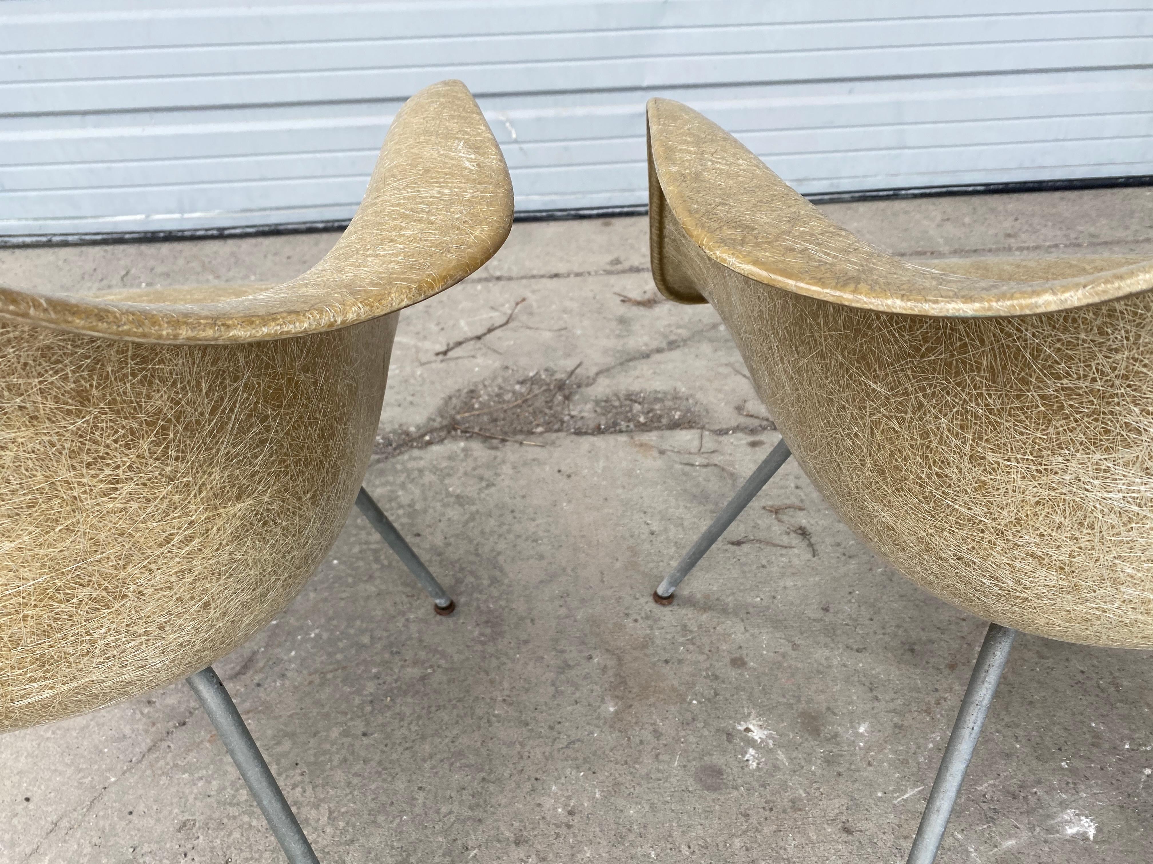 Mid-Century Modern Chaise Zenith/Herman Miller de 1ère génération en plastique et bordure en corde Charles Eames en vente