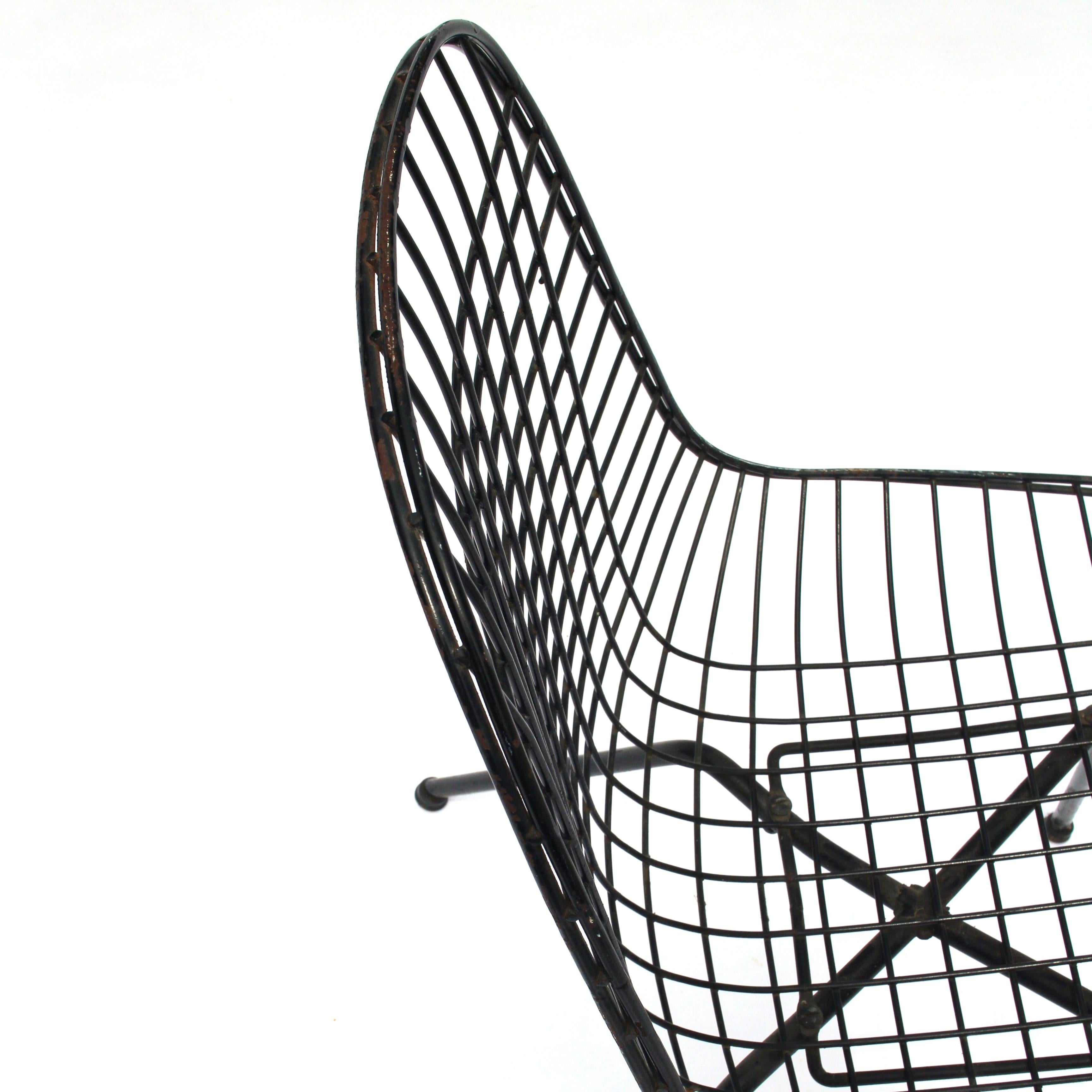 1st Generation Eames LKX Lounge Wire Mesh Side Chair 1951 For Sale 4