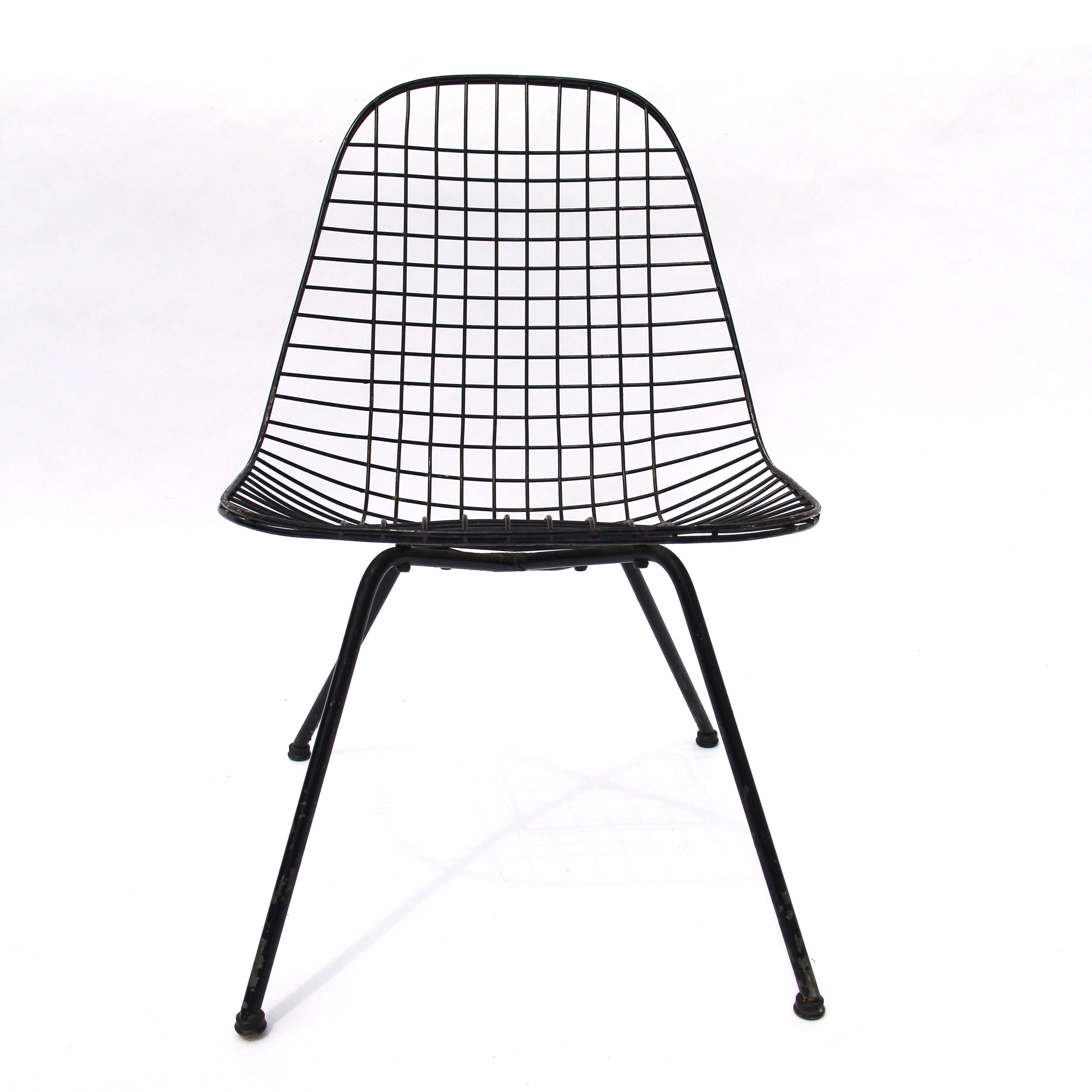 Mid-Century moderno Sedia laterale in rete metallica Eames LKX di prima generazione 1951 in vendita