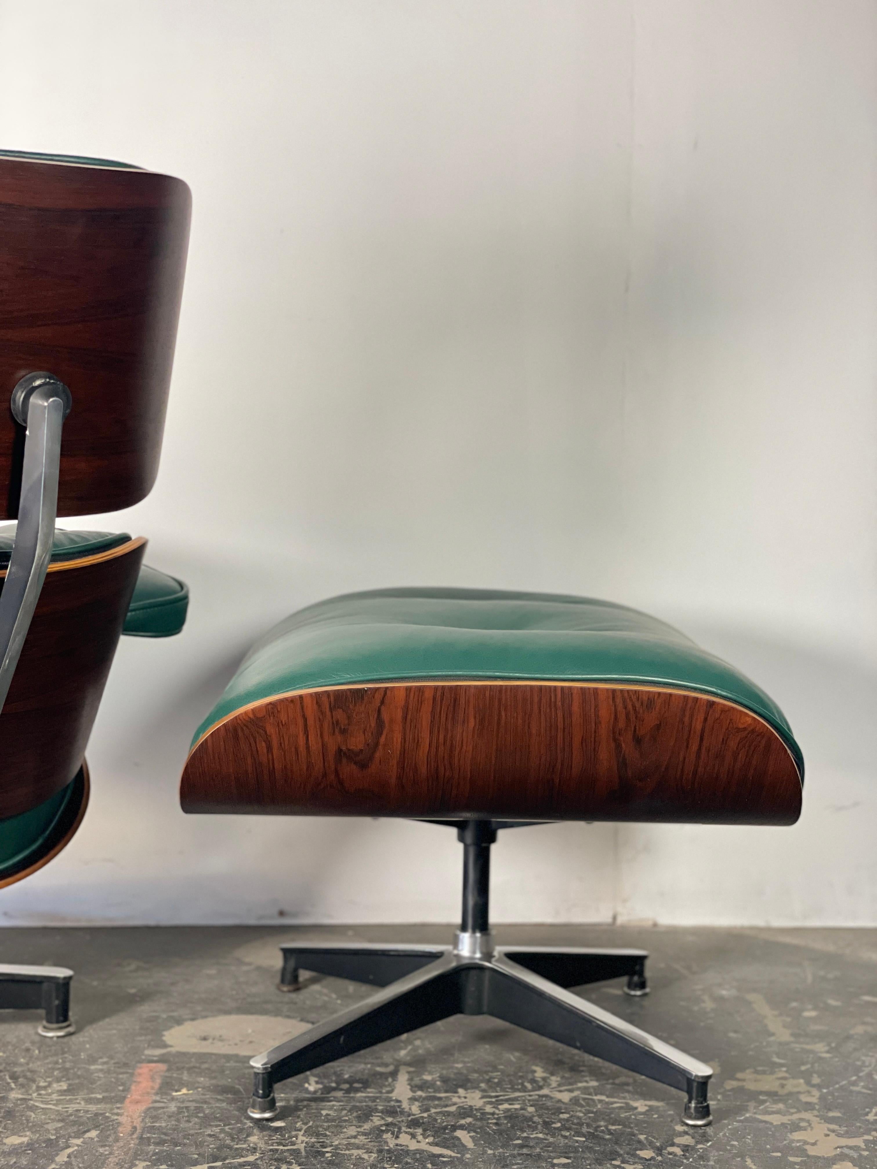 Mid-Century Modern 1st Generation Eames Lounge Chair and Ottoman in Hunter Green and Rosewood