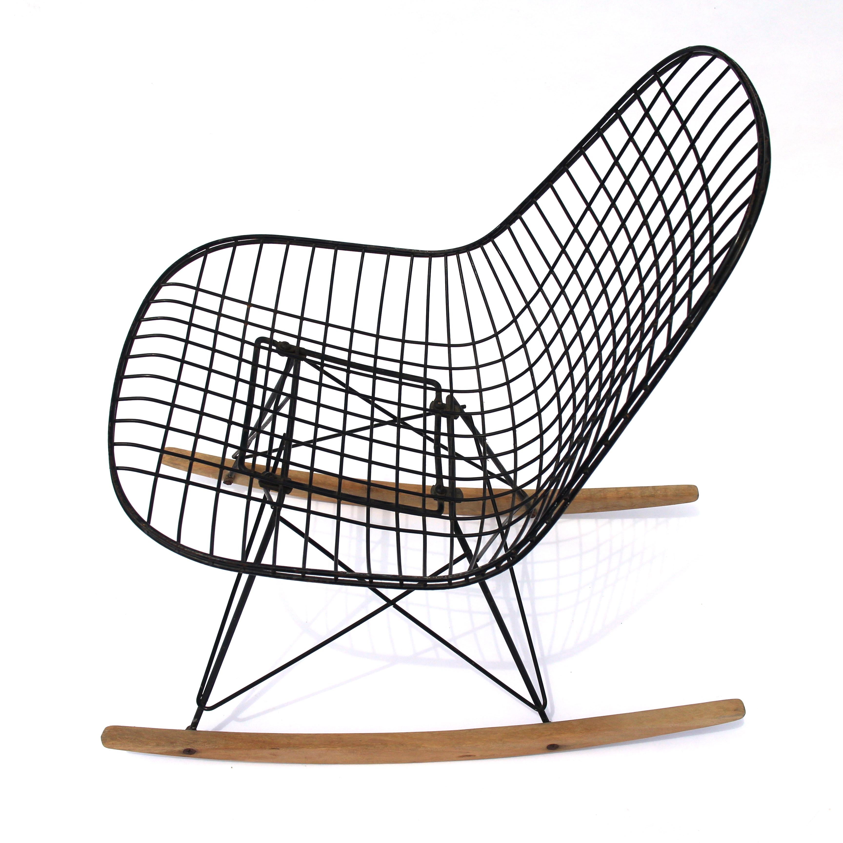 Mid-Century Modern 1st Generation Eames RKR Wire Mesh Rocker by Herman Miller 1951  For Sale