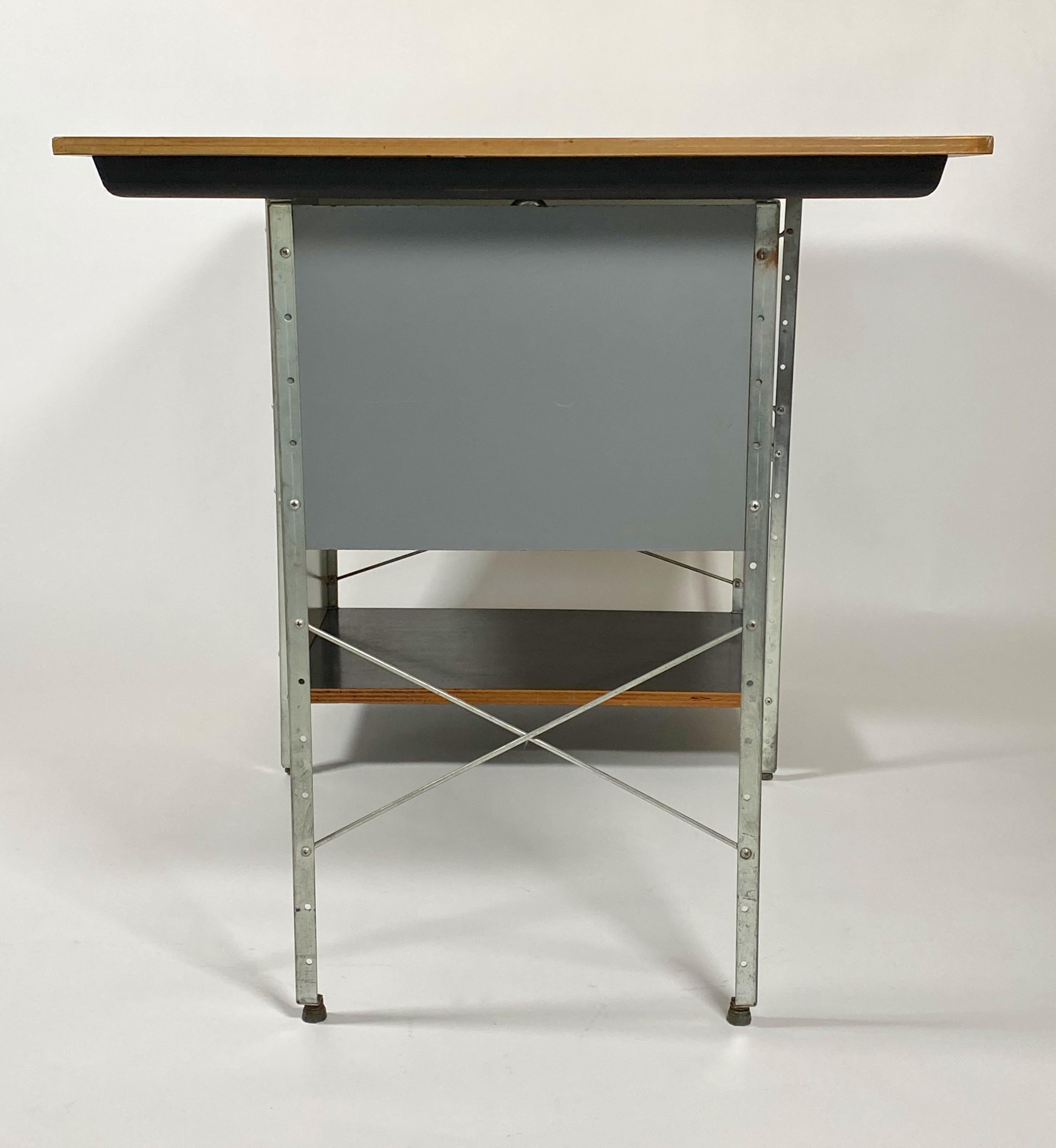 1st Generation ESU D-10-N Desk by Charles and Ray Eames 1