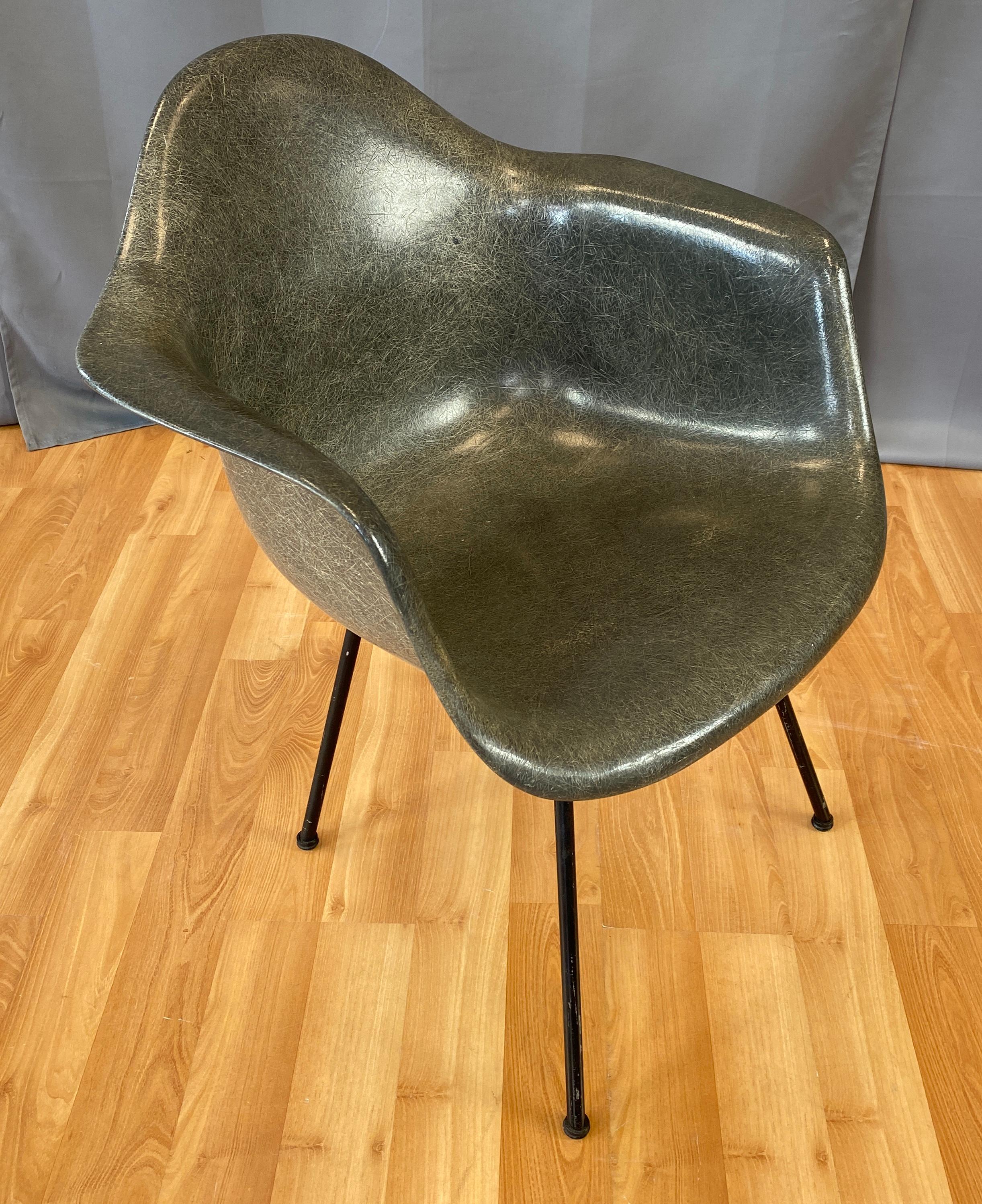 1st Generation Zenith Plastic Rope Edge Chair, Charles Eames for Herman Miller A 9